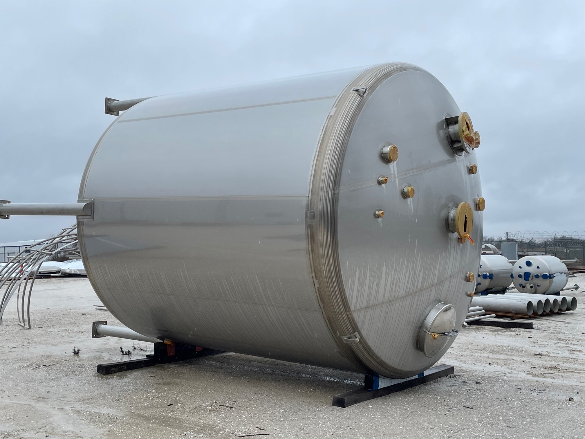 10000 Gallon Mix Tank
