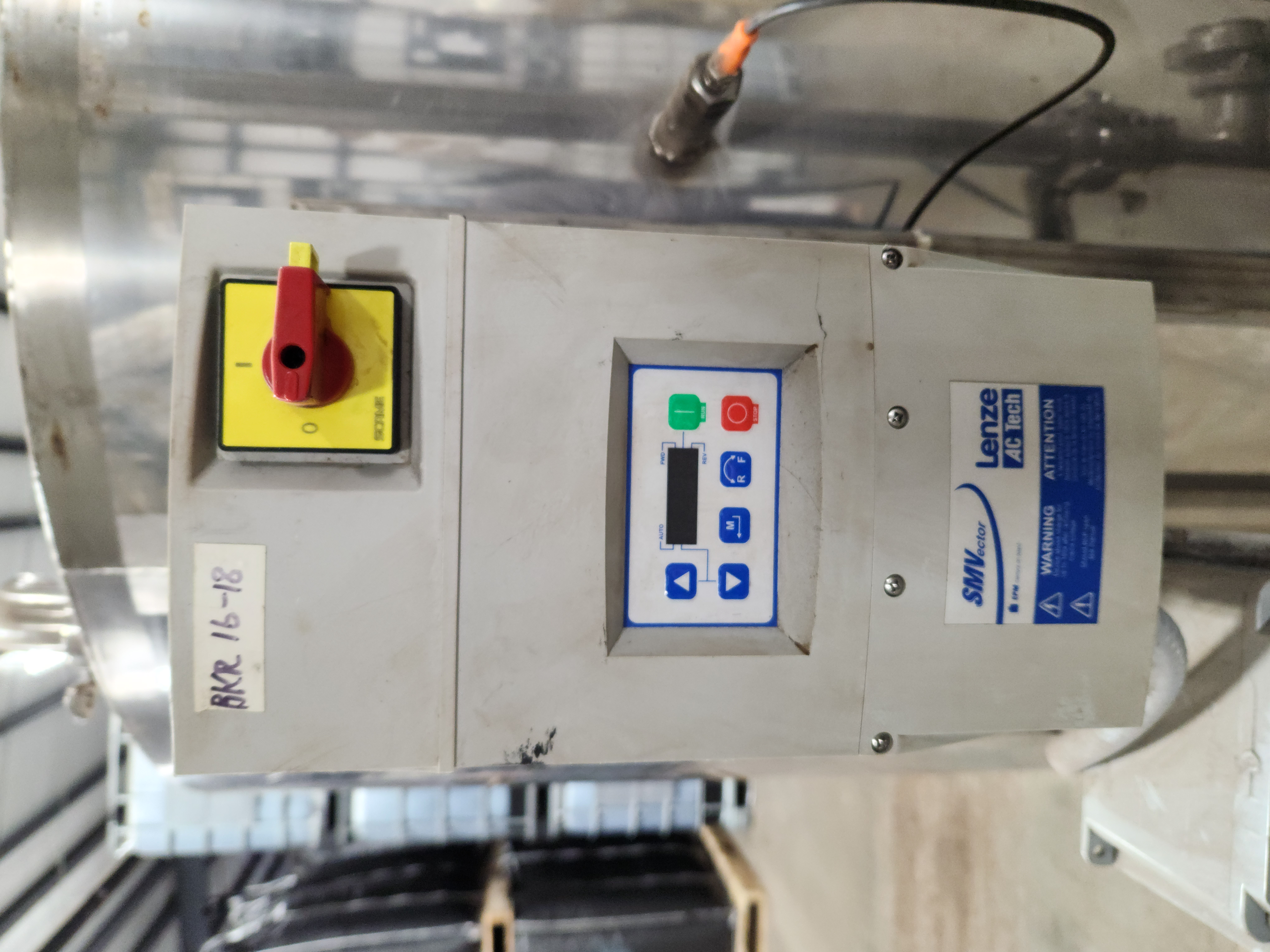 300 Gallon Stainless Steel Mix Tanks image 3