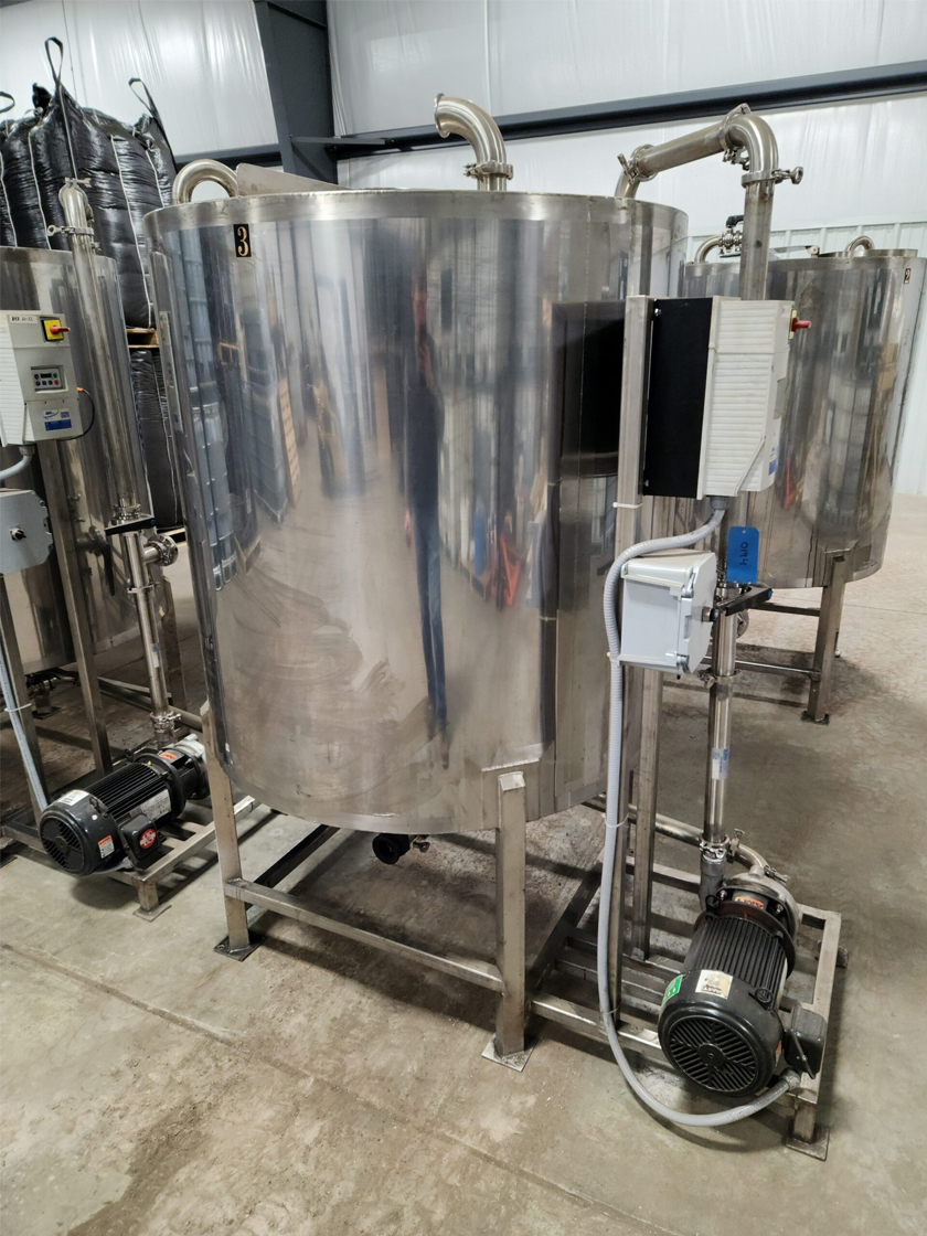 300 Gallon Stainless Steel Mix Tanks