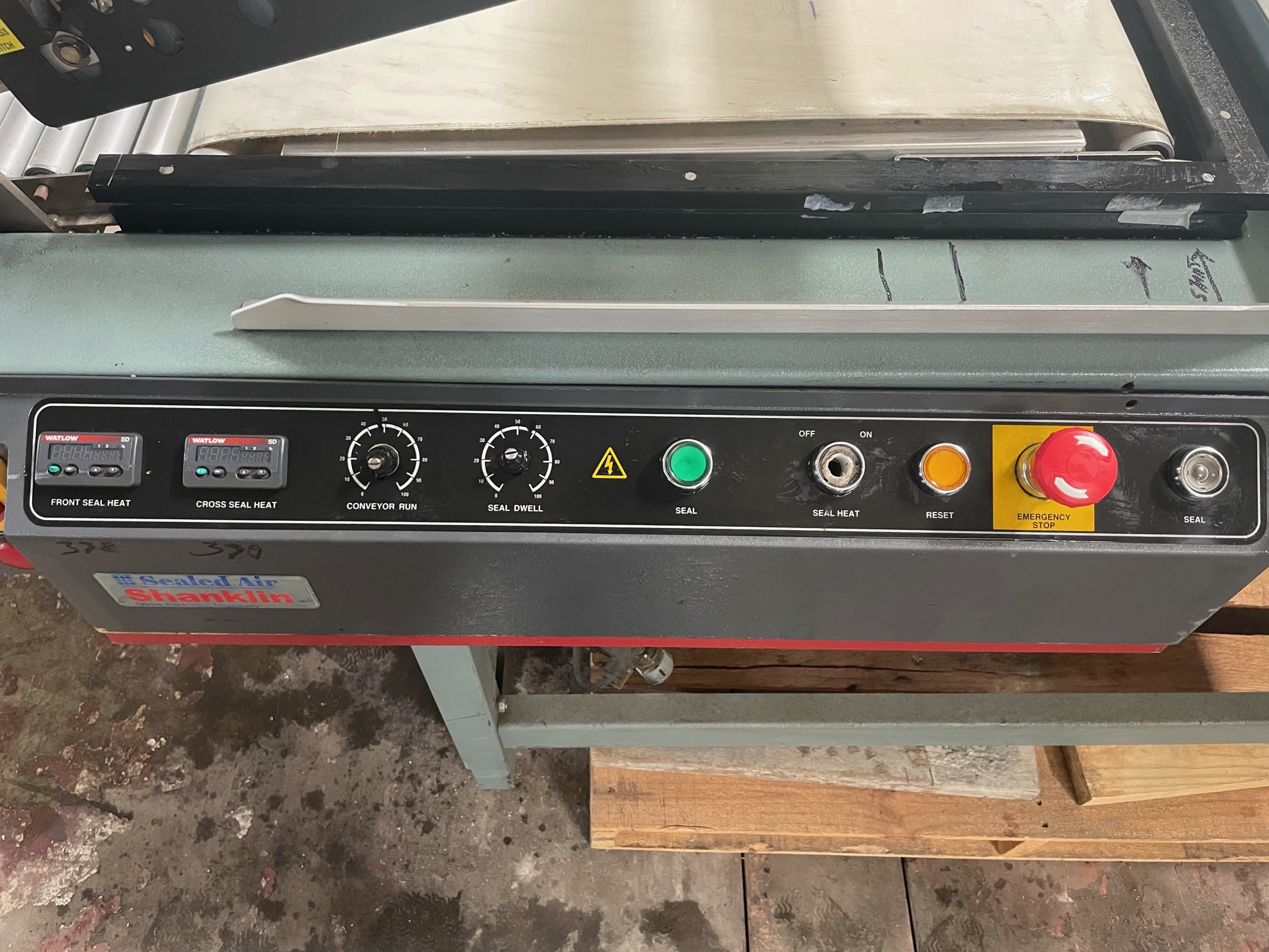 Shanklin S26 Semi-Automatic L-Bar Sealer image 2