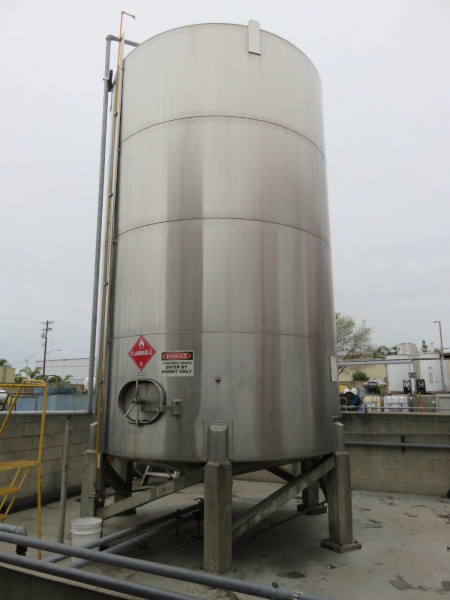10000 Gallon Stainless Storage Tank