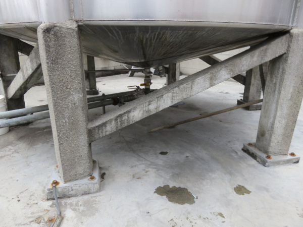 10000 Gallon Stainless Storage Tank image 2