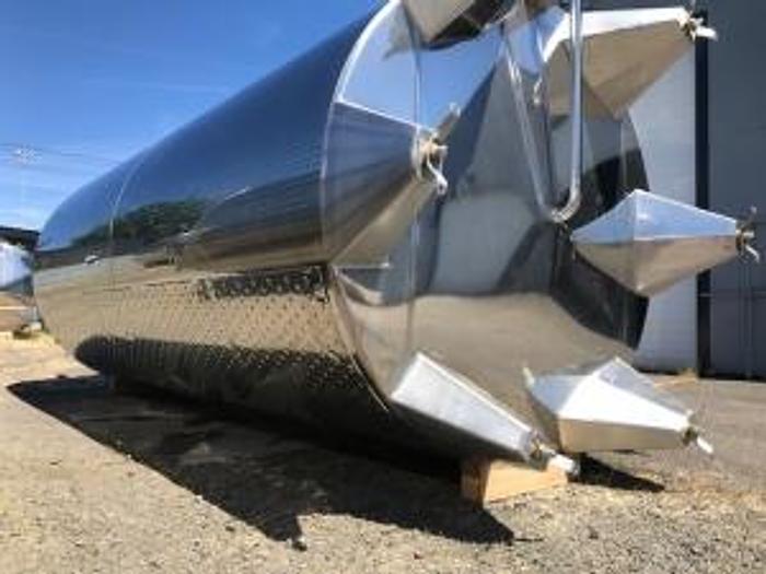 5200 Gallon Stainless Jacketed Storage Tanks image 2
