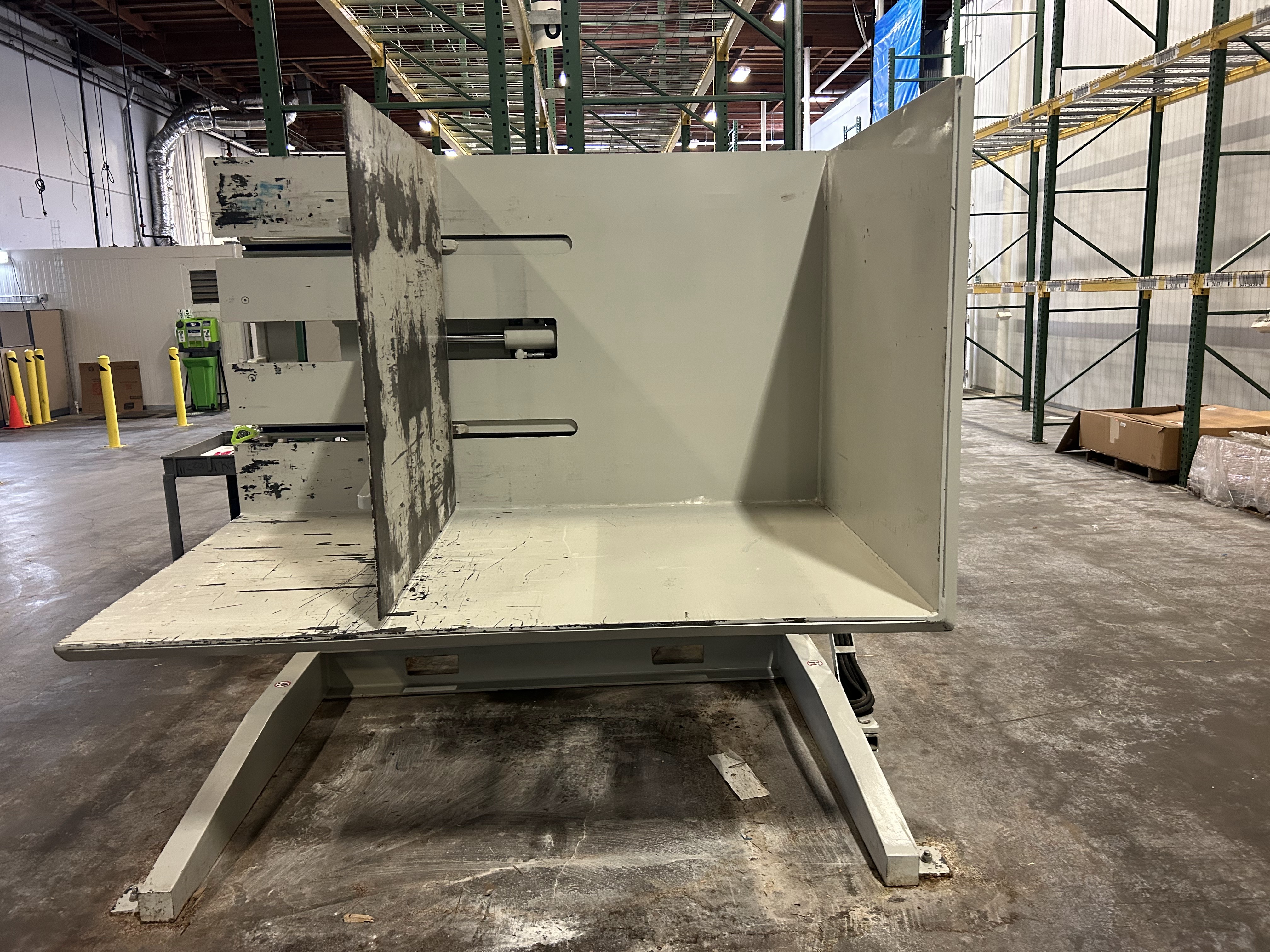 Cascade Pallet Inverter