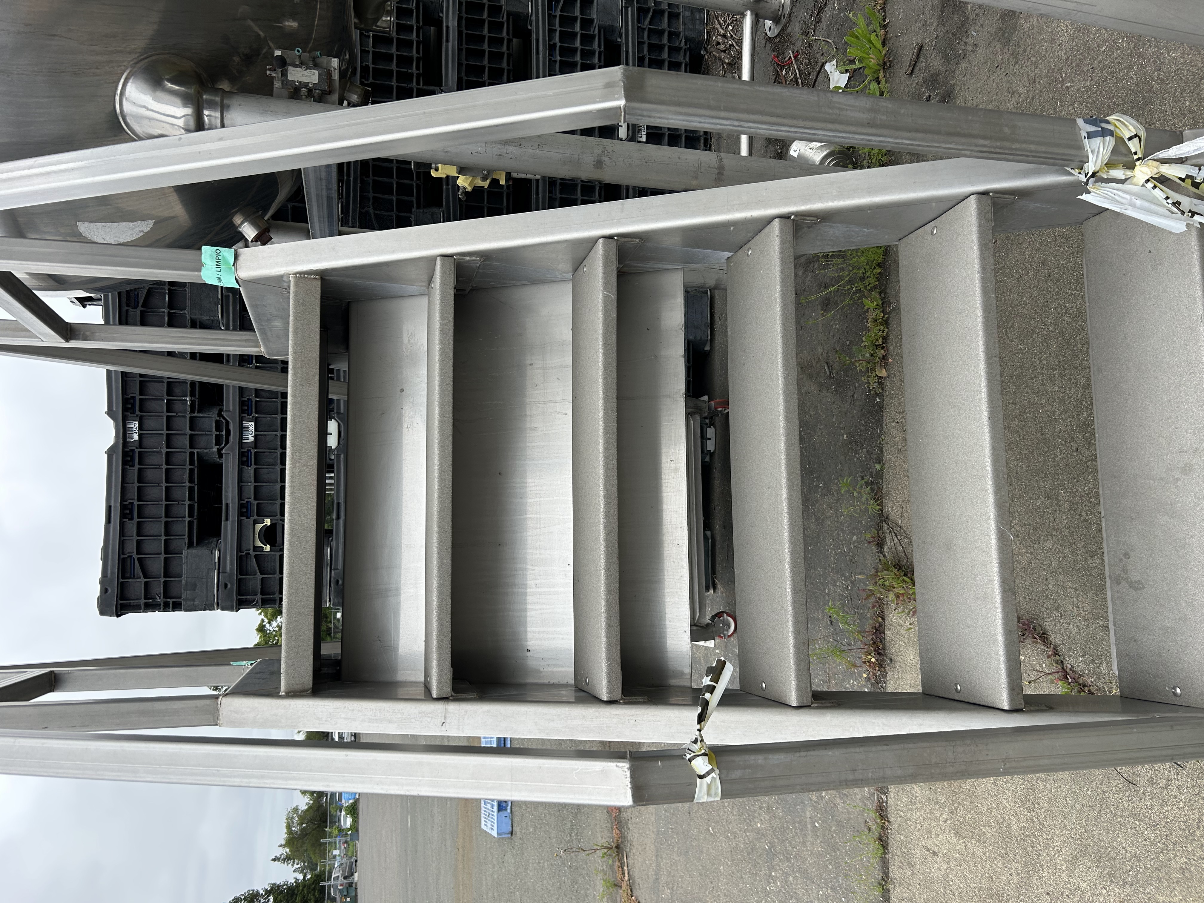 Conveyor Crossover image 2