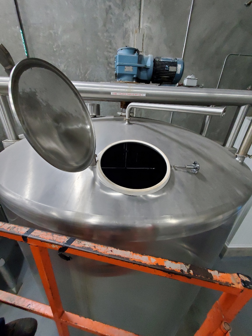 6000 gallon stainless mix tank image 4