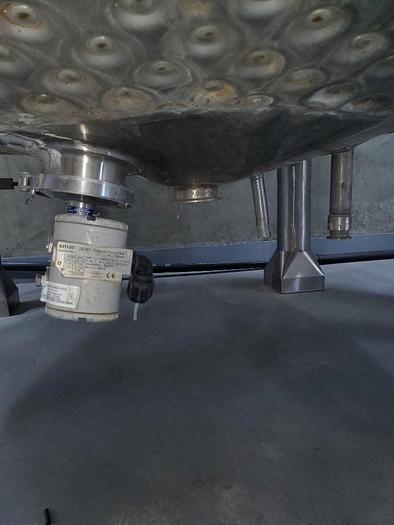 6000 gallon stainless jacketed mix tank image 2