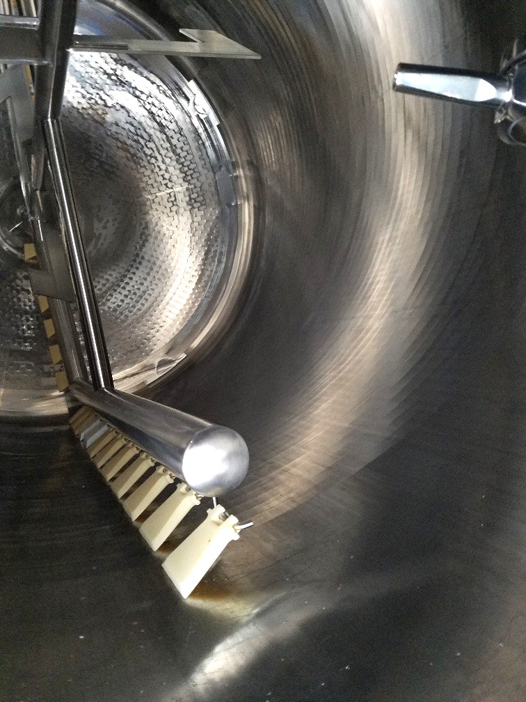 7500 Gallon Stainless Mix Tanks image 3