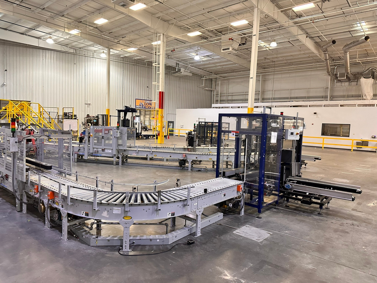 Lantech S1500 Automatic Stretch Wrapper with Fanuc M-410iB Palletizing Robot Complete Packaging Line image 4