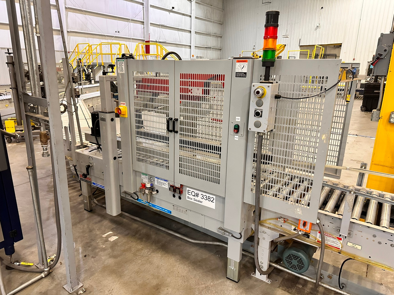 Lantech S1500 Automatic Stretch Wrapper with Fanuc M-410iB Palletizing Robot Complete Packaging Line image 7