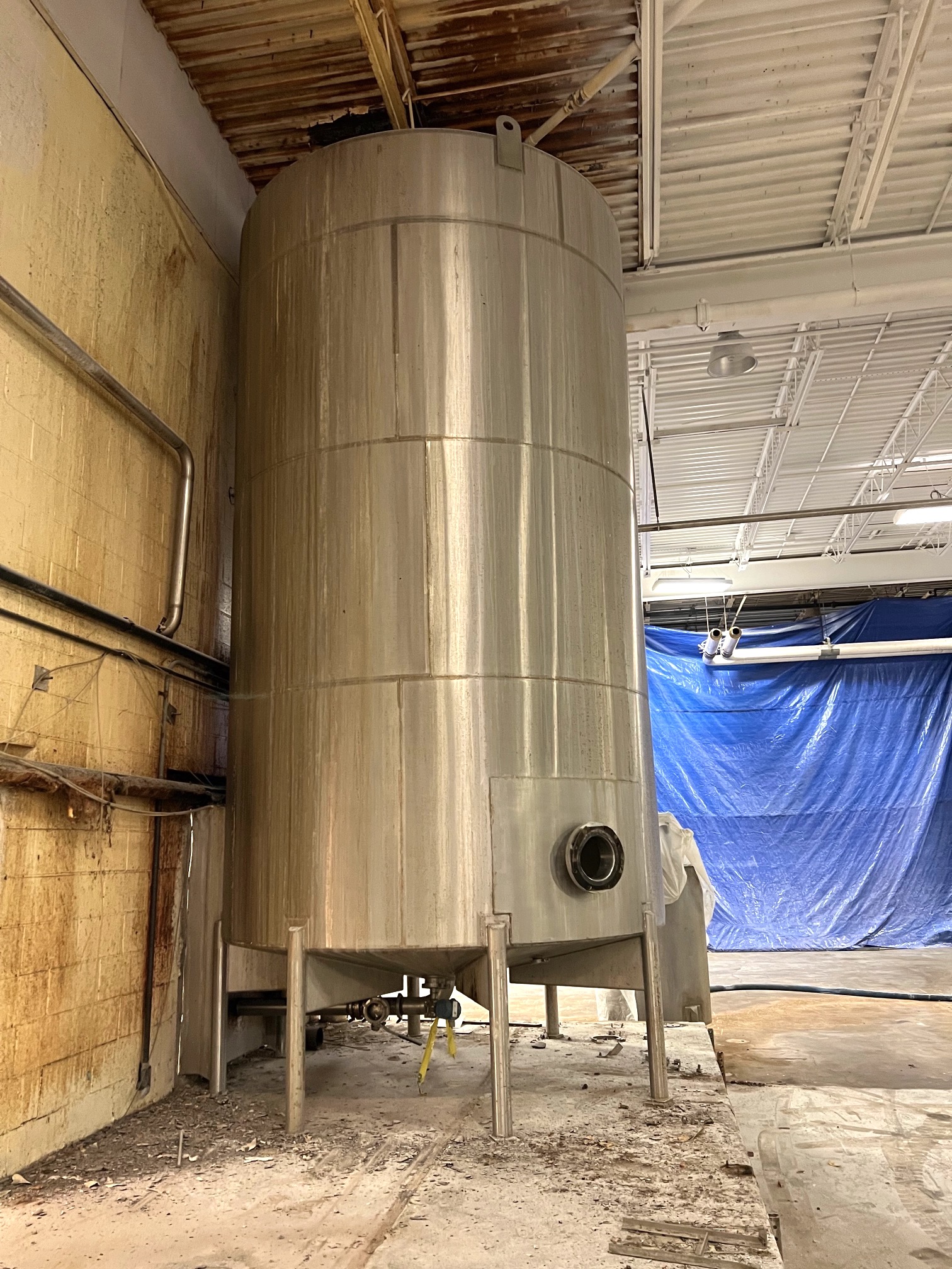 6000 gallon stainless storage tank