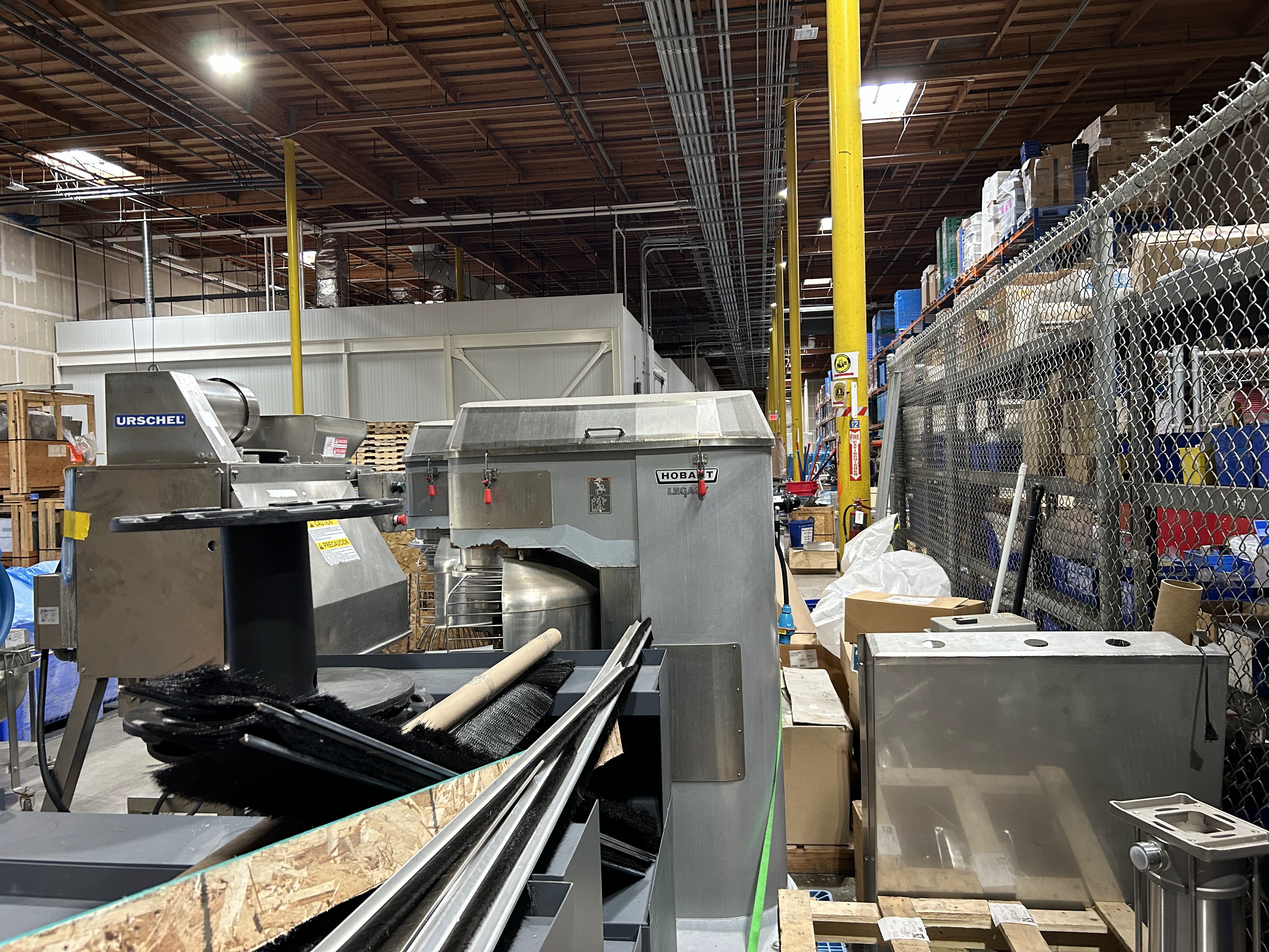 Hobart HL1400-1STD 140 qt Legacy Mixer image 8