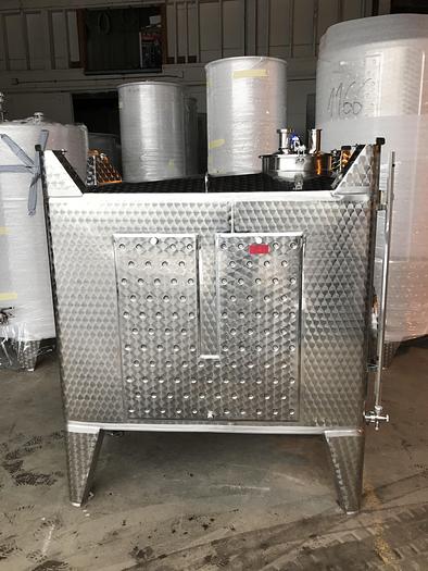 265 Gallon jacketed square stackable storage tote tank