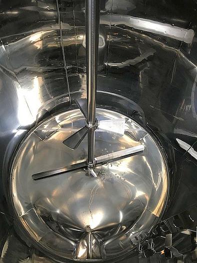 1050 Gallon Jacketed Mix Tank On Wheels image 2