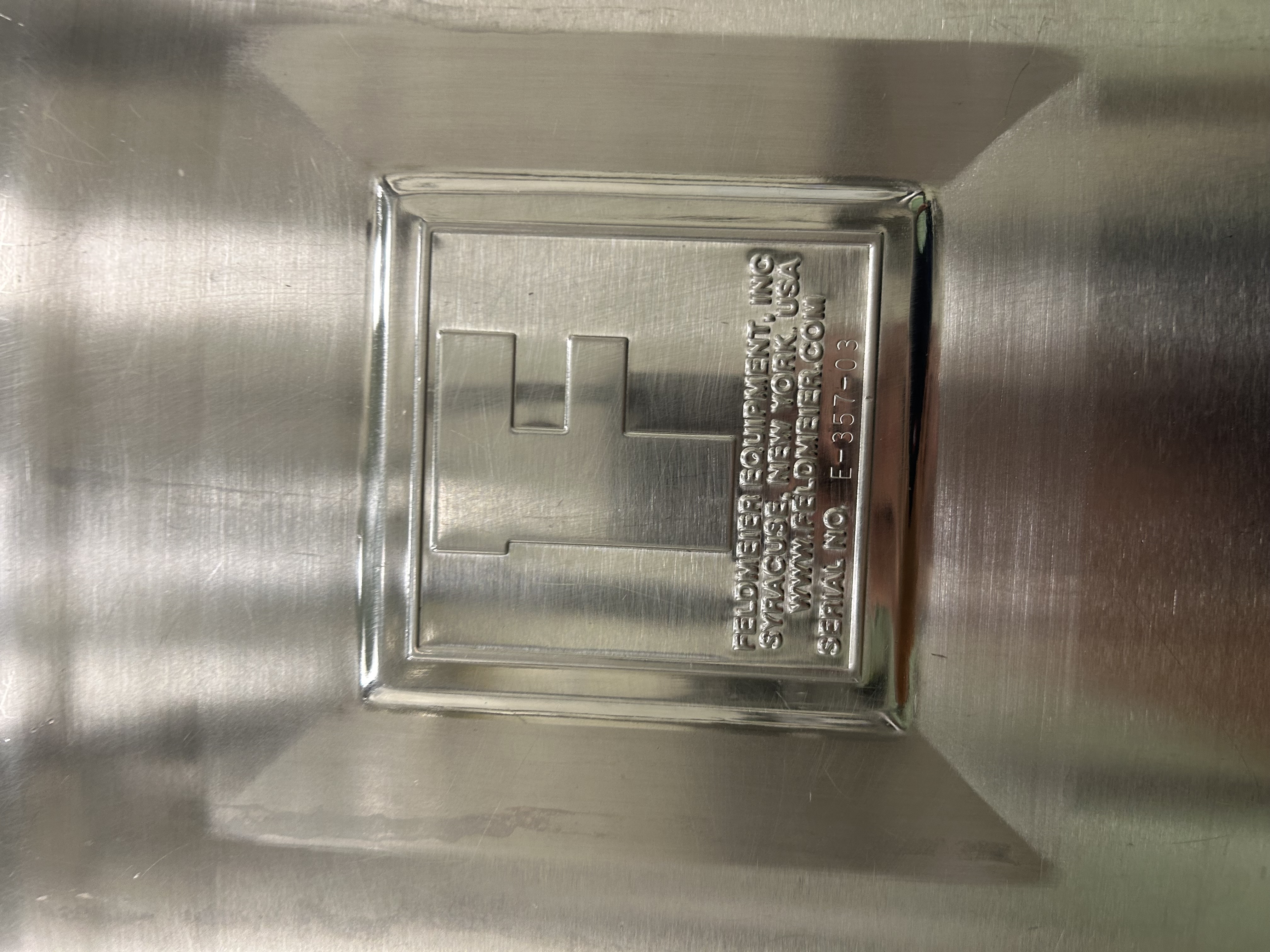 1000 Gallon Feldmeier Mix Tank image 3