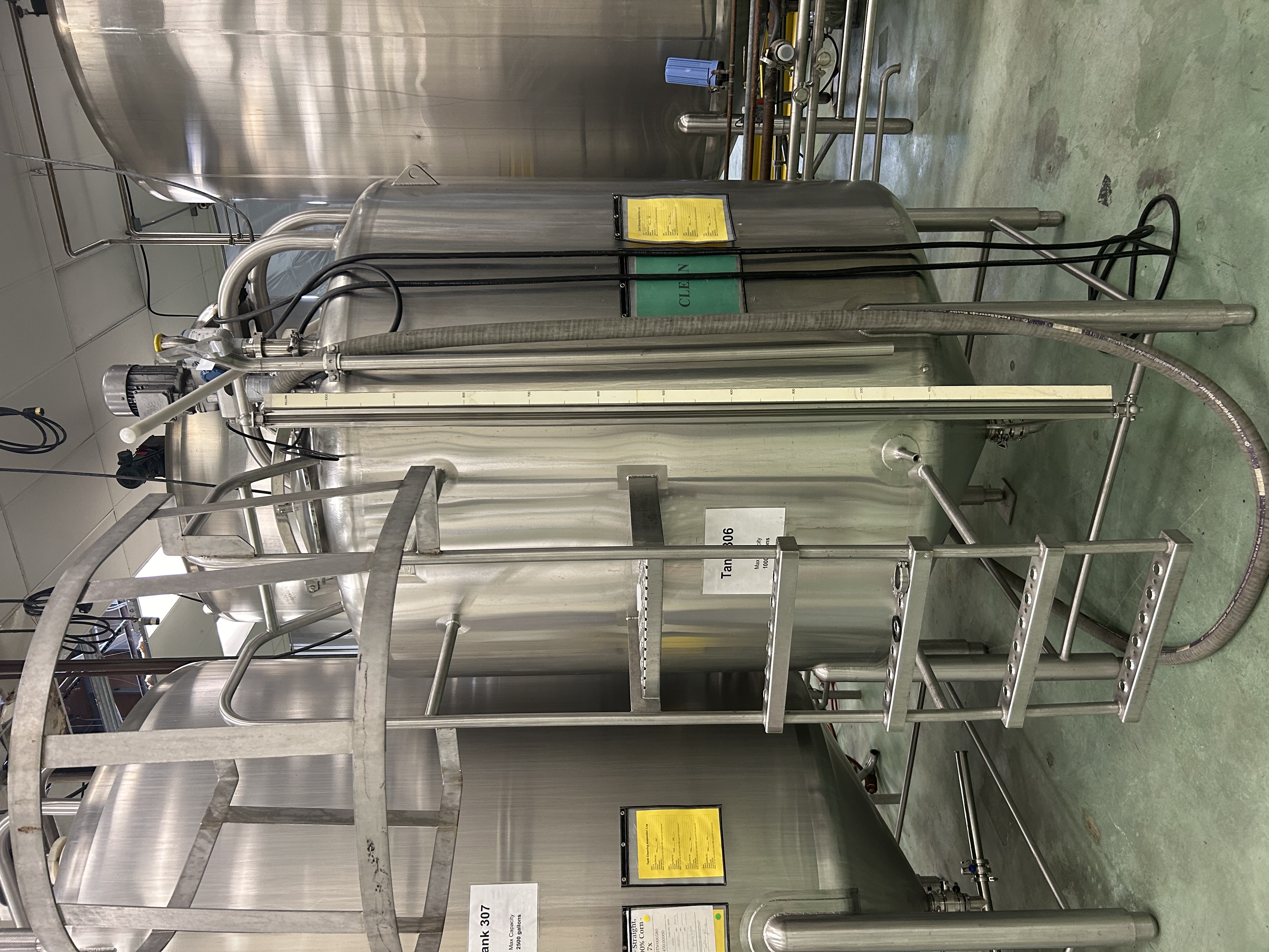 1000 Gallon Feldmeier Mix Tank