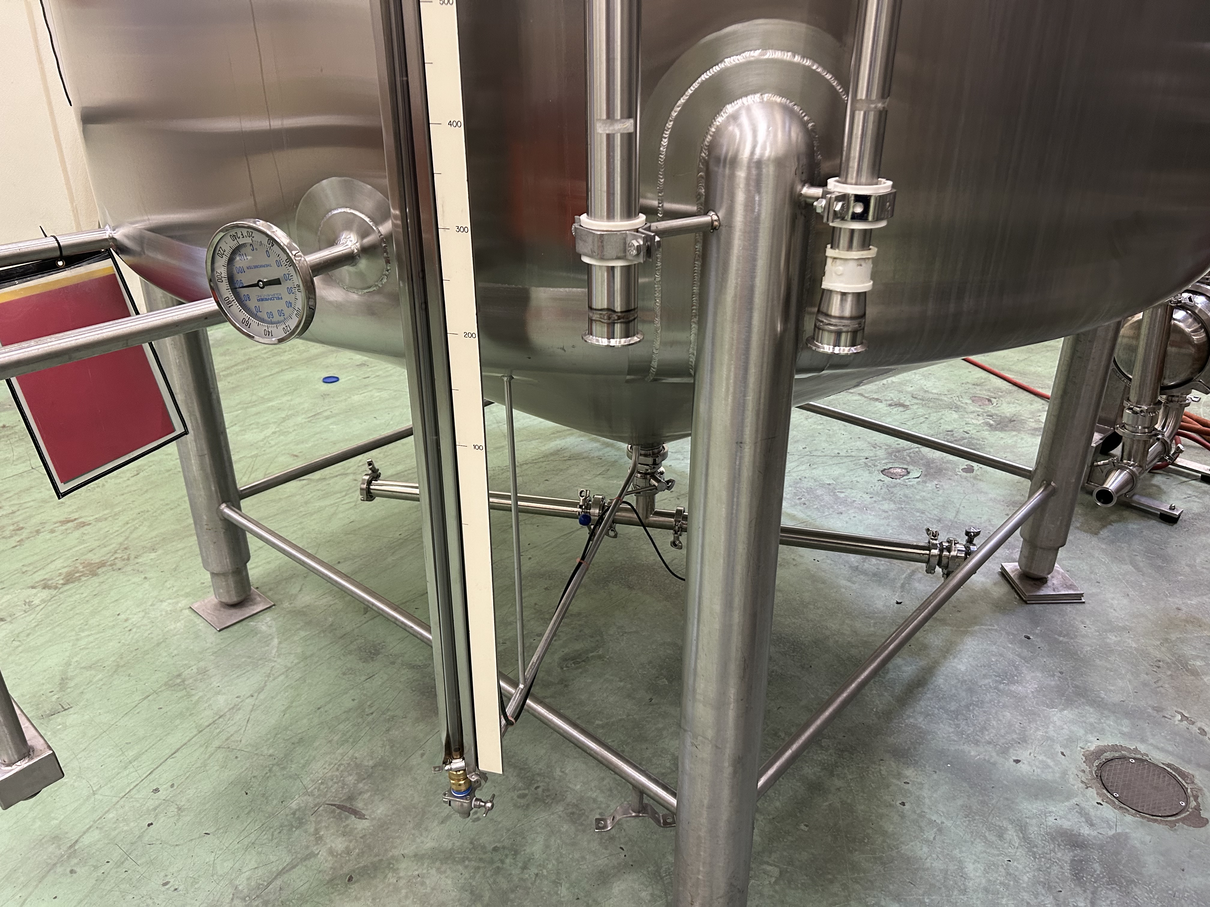 2500 Gallon Feldmeier Mix Tank image 4