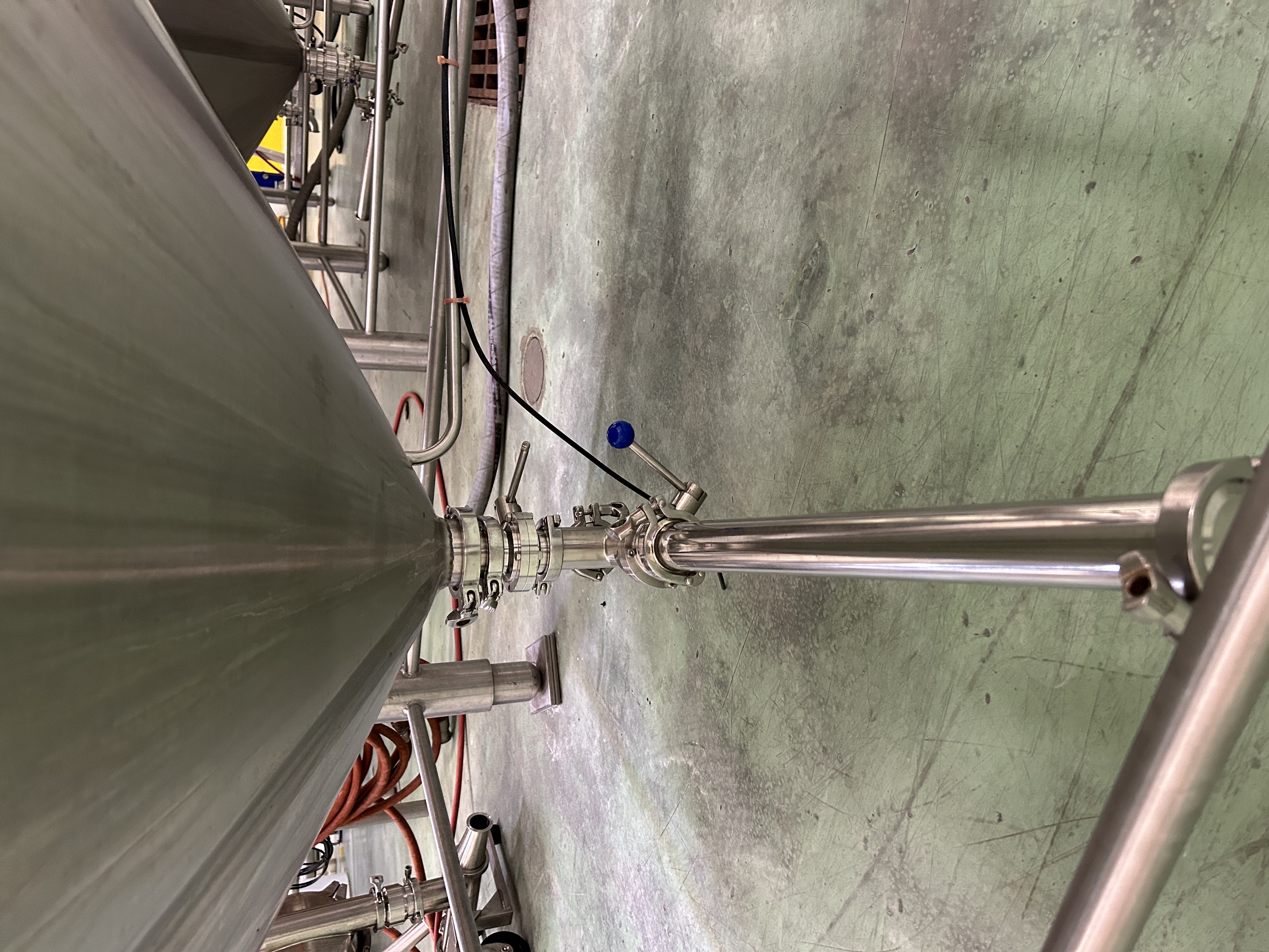 2500 Gallon Feldmeier Mix Tank image 3