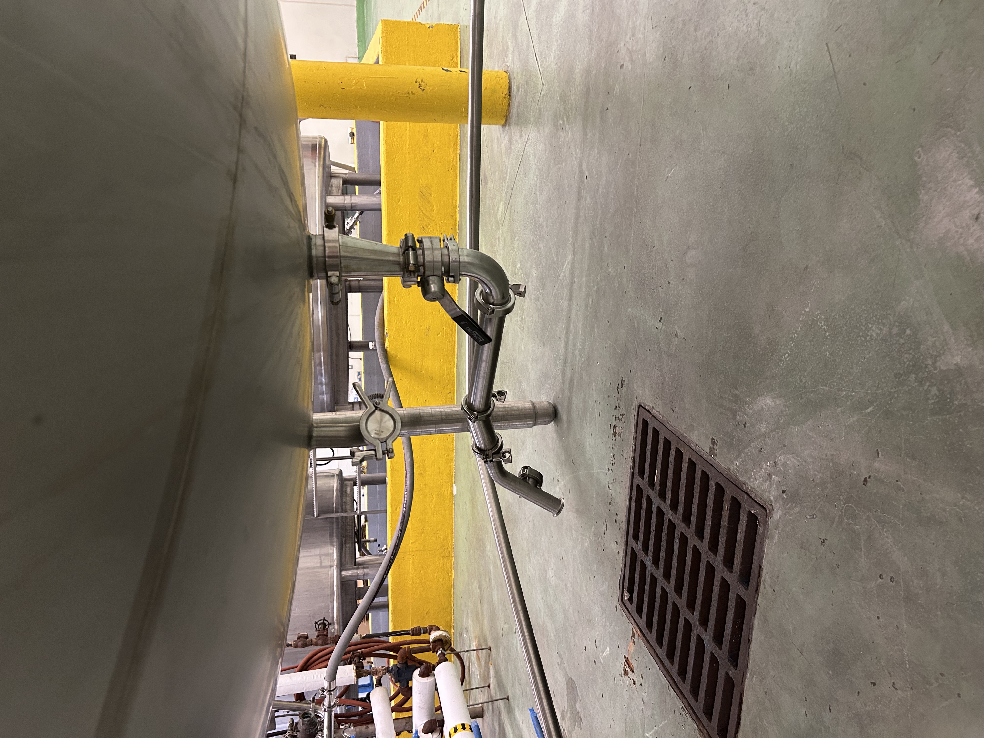 5000 Gallon Stainless Steel Mix Tank image 2
