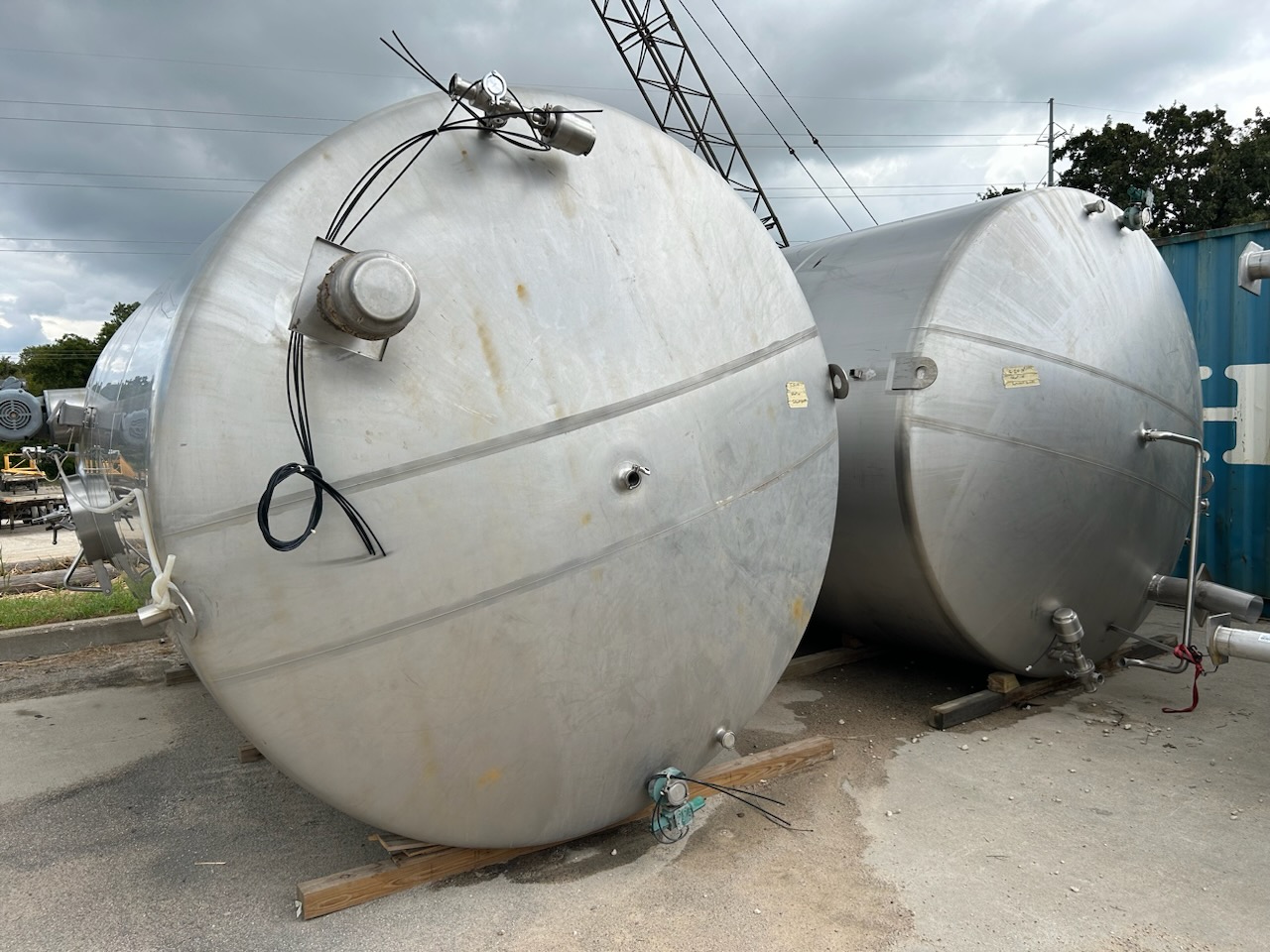 6000 Gallon Stainless Steel Mix Tank image 4