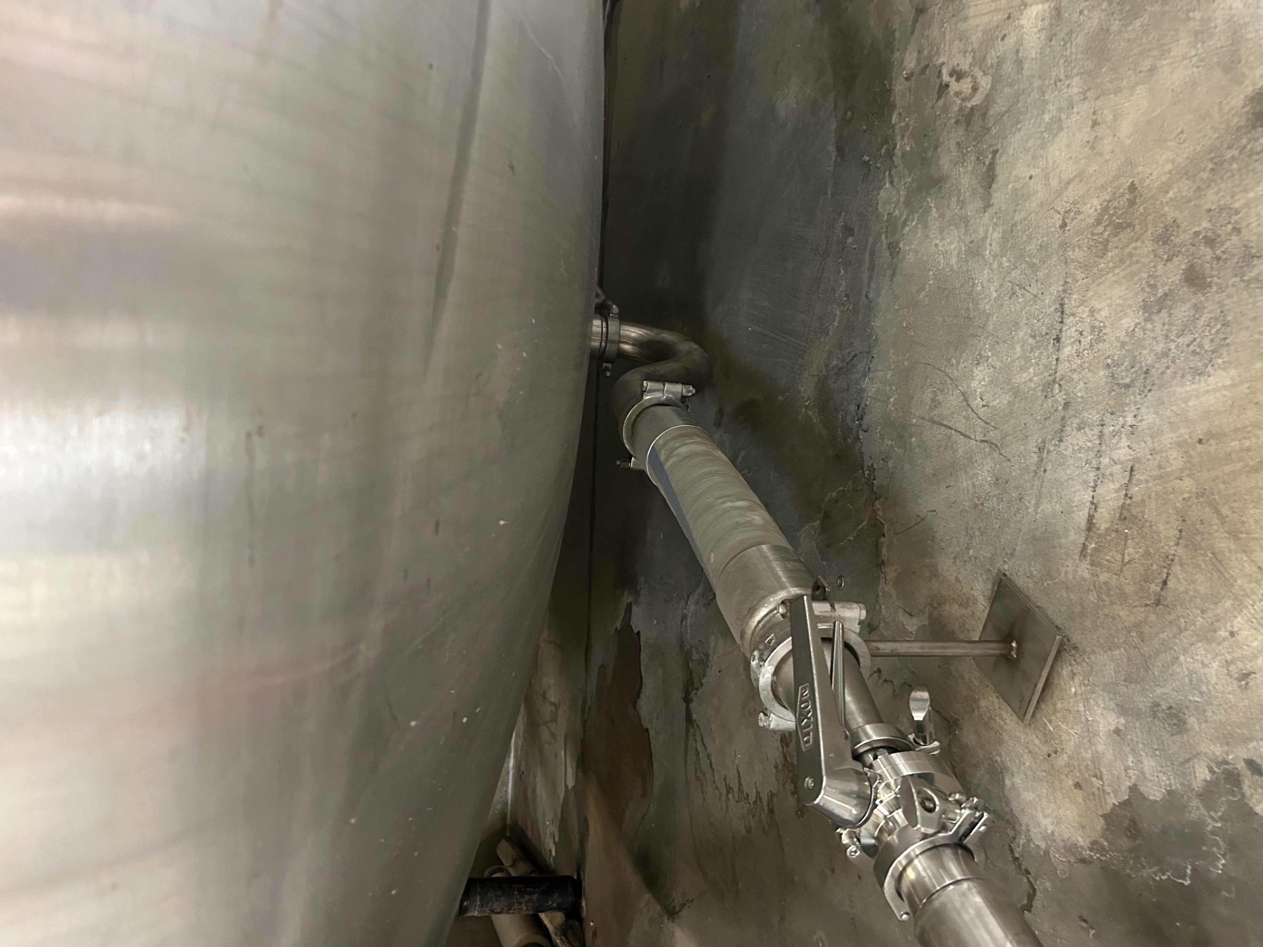 10000 Gallon Stainless Steel Storage Tank image 4