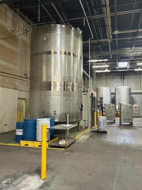 12000 Gallon Stainless Steel Mix Tank image 4