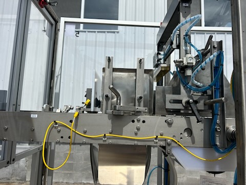 Hamrick 600D-S Case Packer with a Hamrick TT-25 HS Case Sealer image 11
