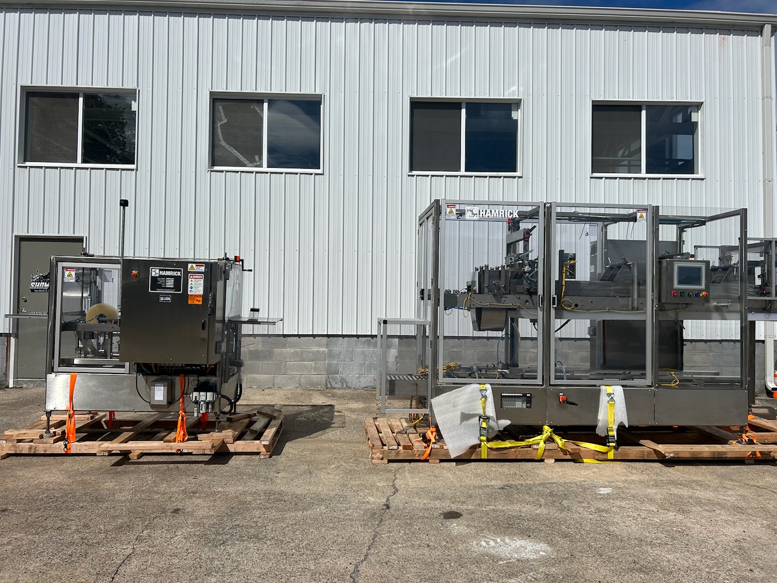 Hamrick 600D-S Case Packer with a Hamrick TT-25 HS Case Sealer