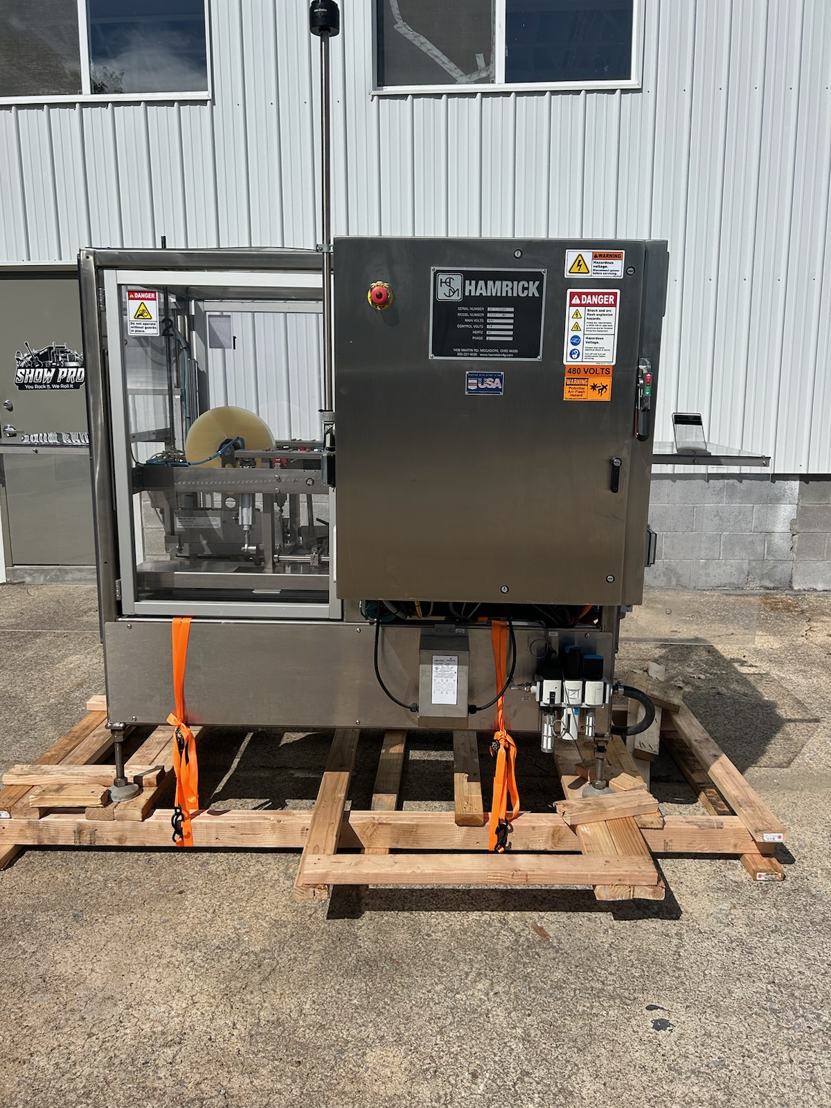 Hamrick 600D-S Case Packer with a Hamrick TT-25 HS Case Sealer image 8