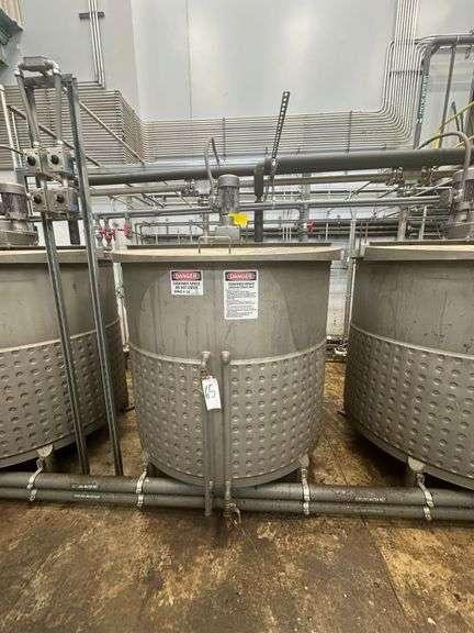660 Gallon Jacketed Mix Tank image 3