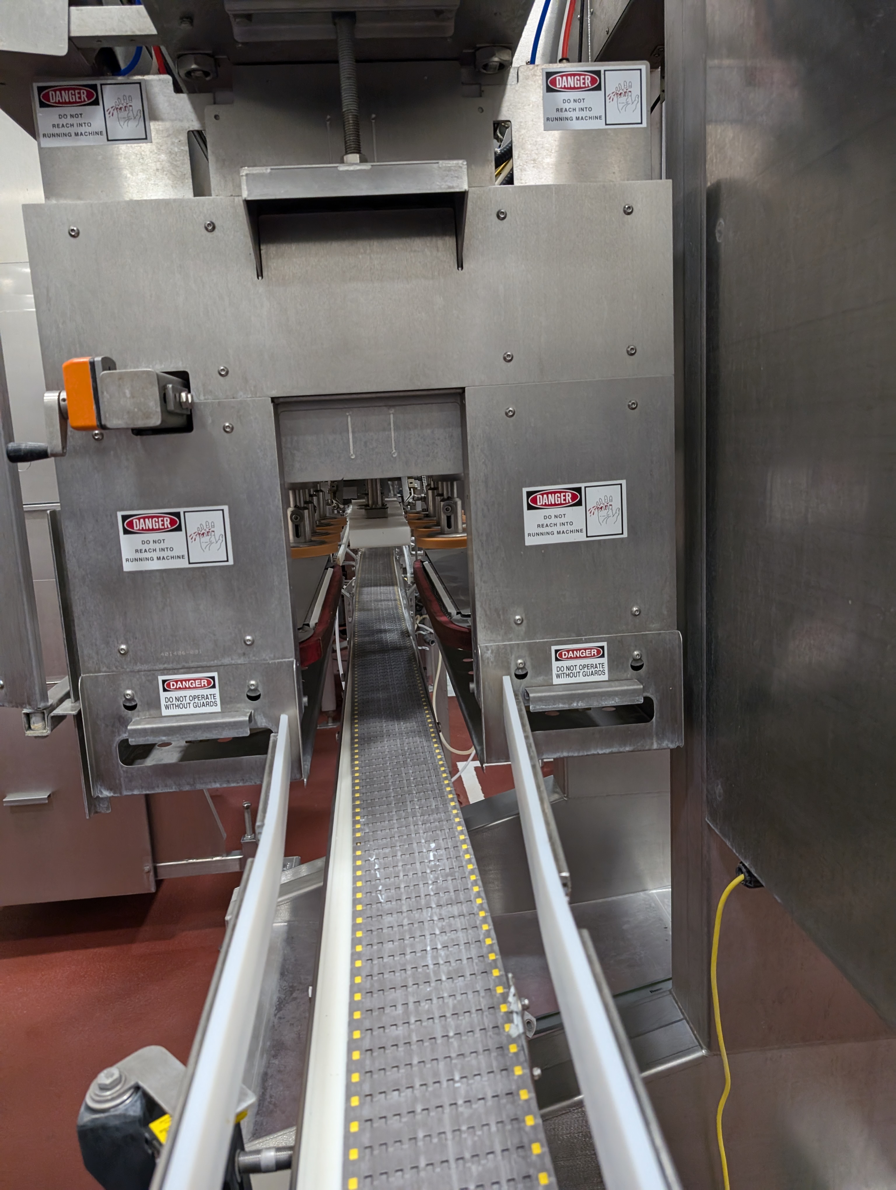 PackWest 200 Capper image 3