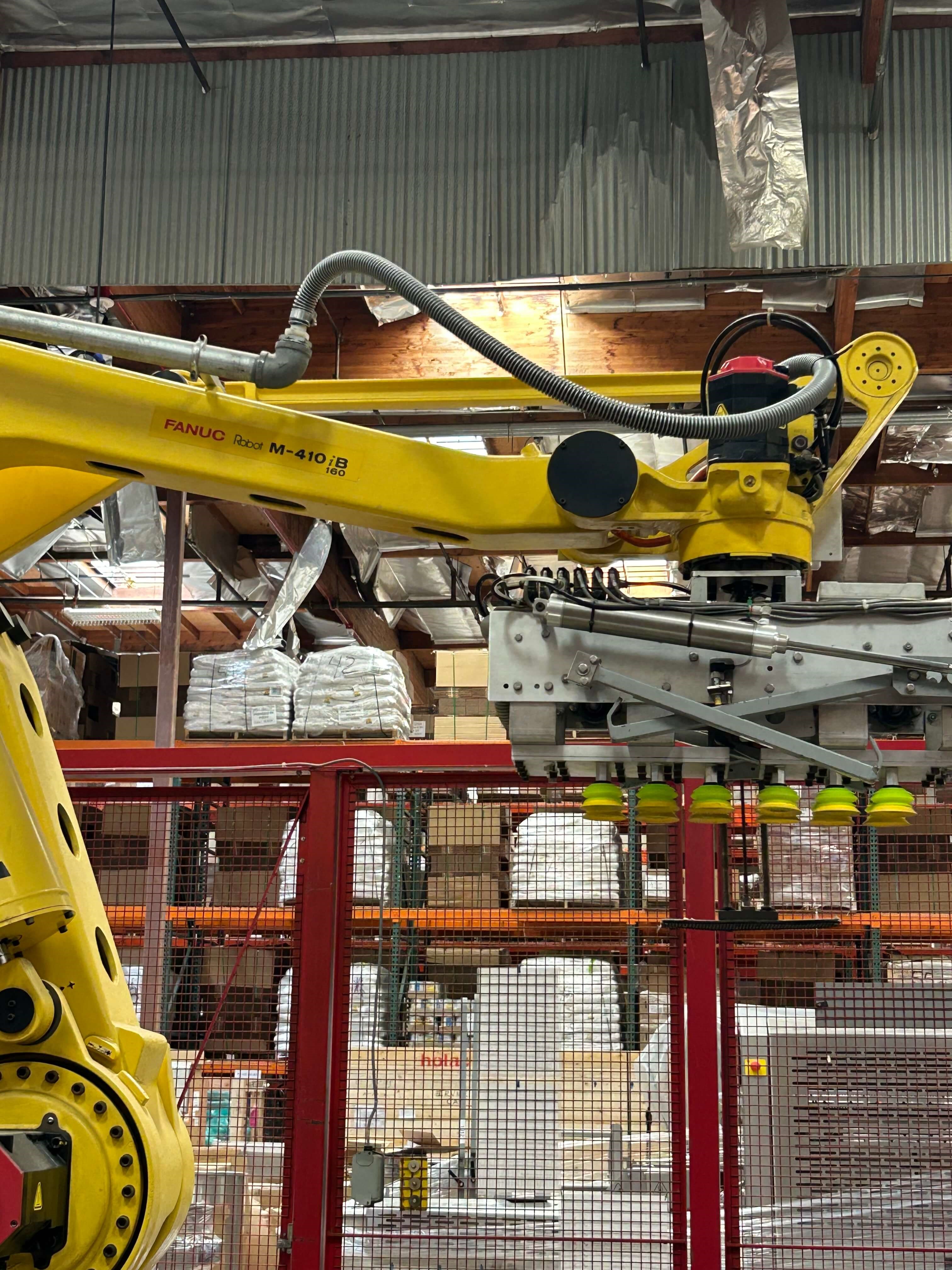 Fanuc M410iB/160 Palletizing Robot image 3