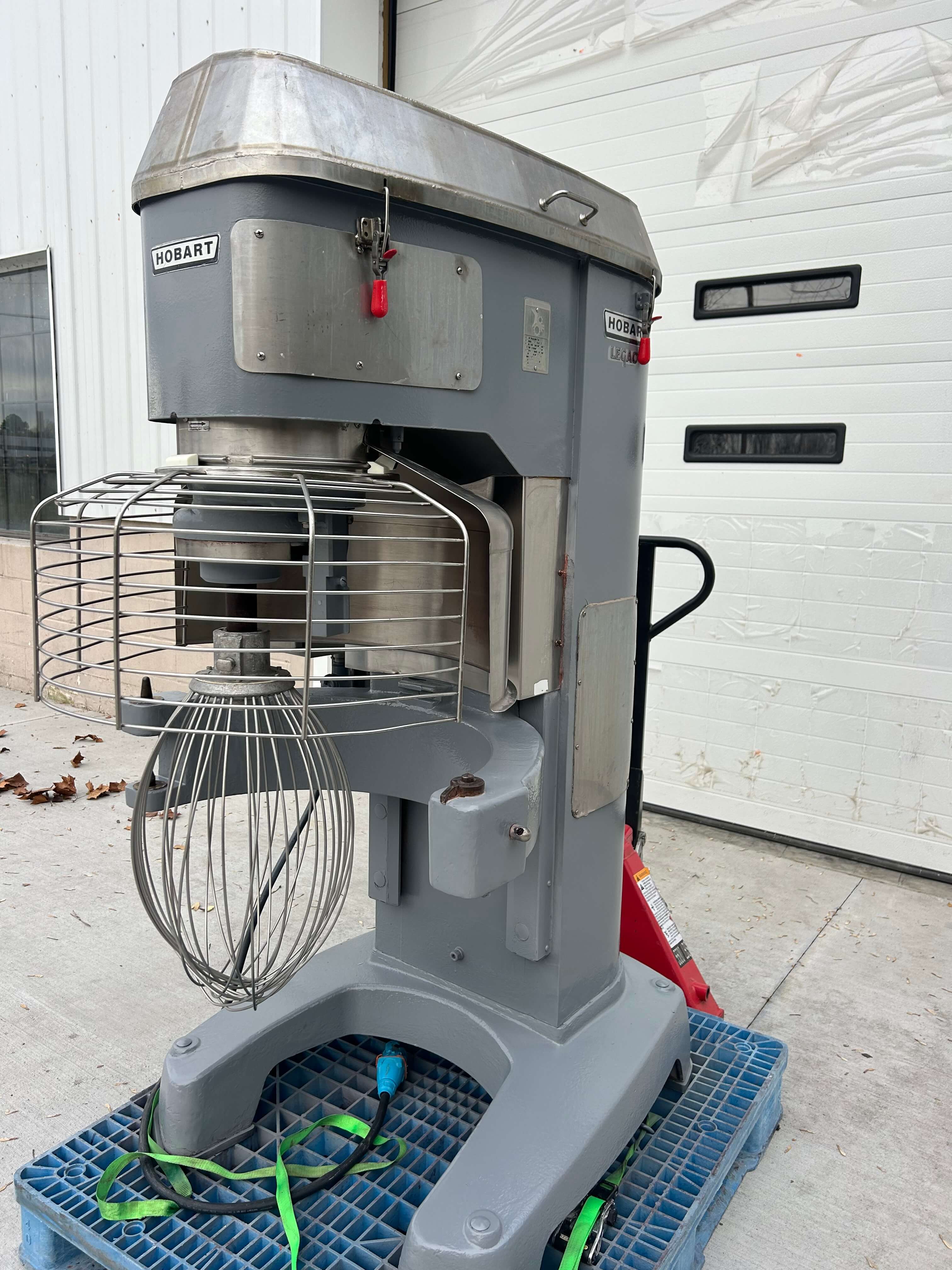 Hobart 140qt Mixer Model HL1400 image 6