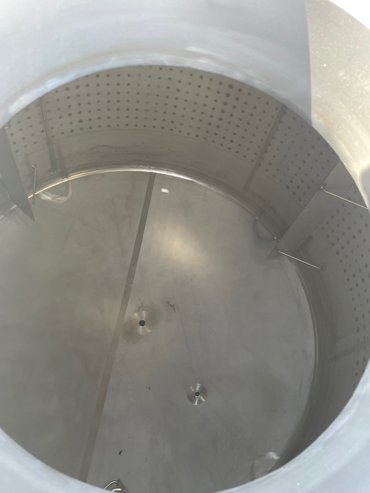 2000 GALLON JACKETED MIXING TANK image 3
