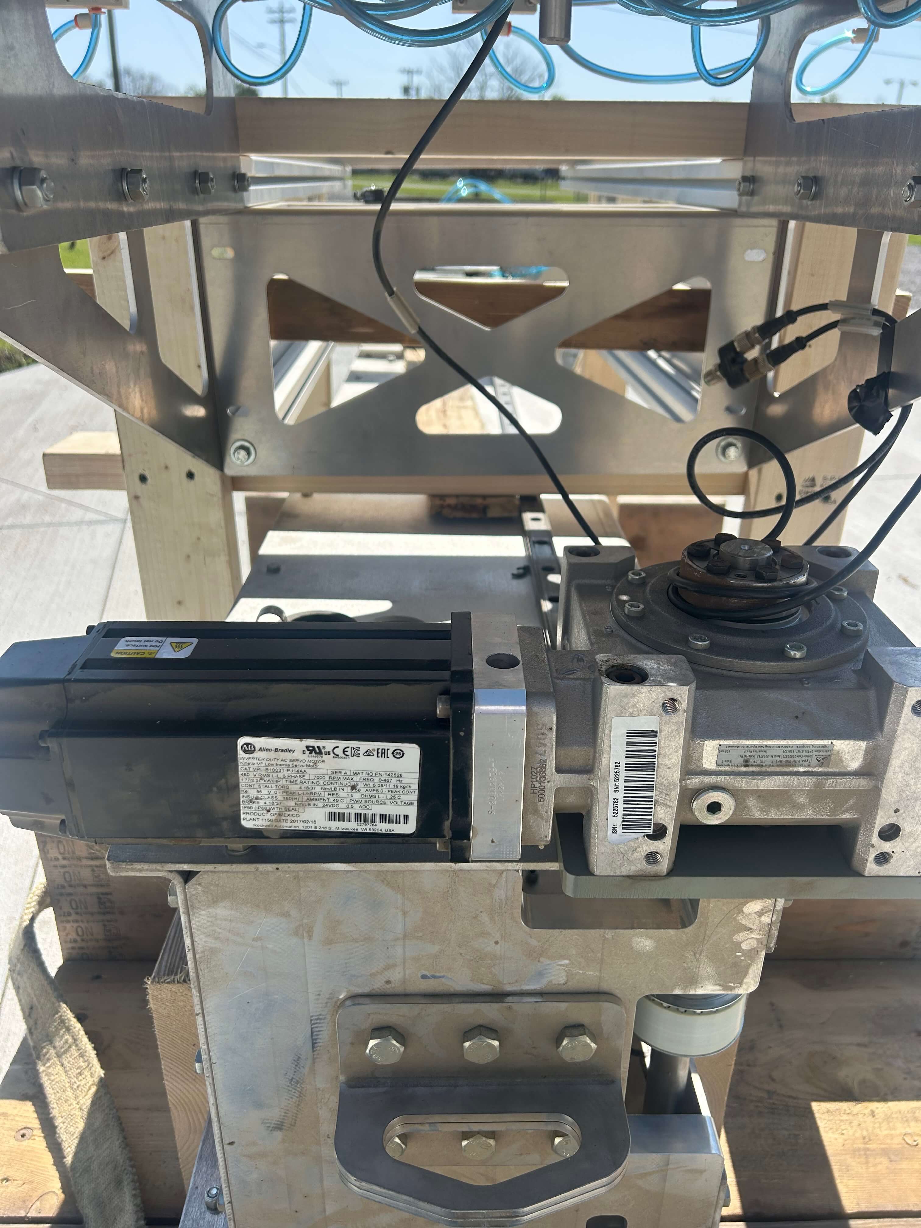 Fully Automatic Bottle Debagger image 10