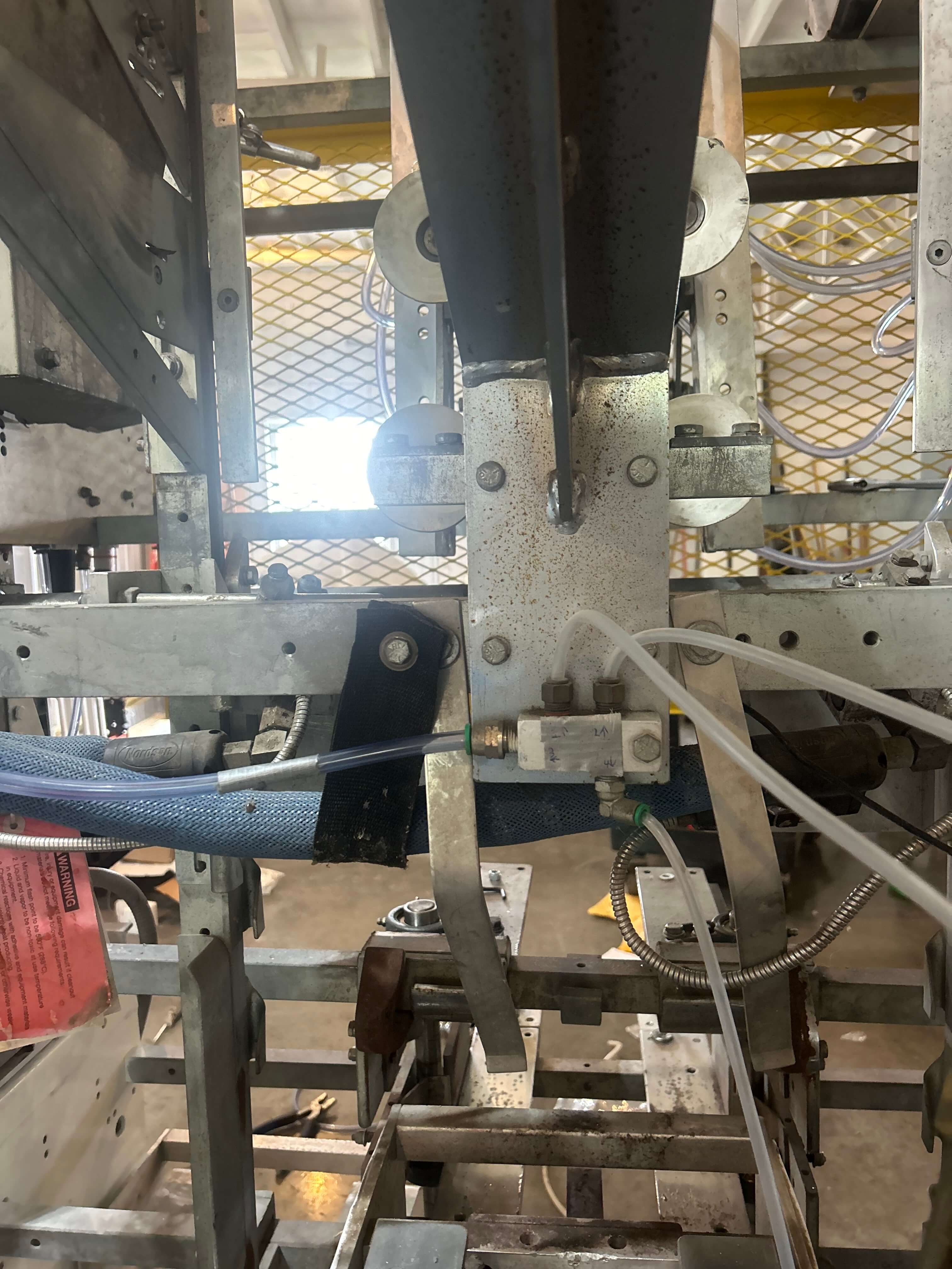 SWF TF400V Tray Former image 3