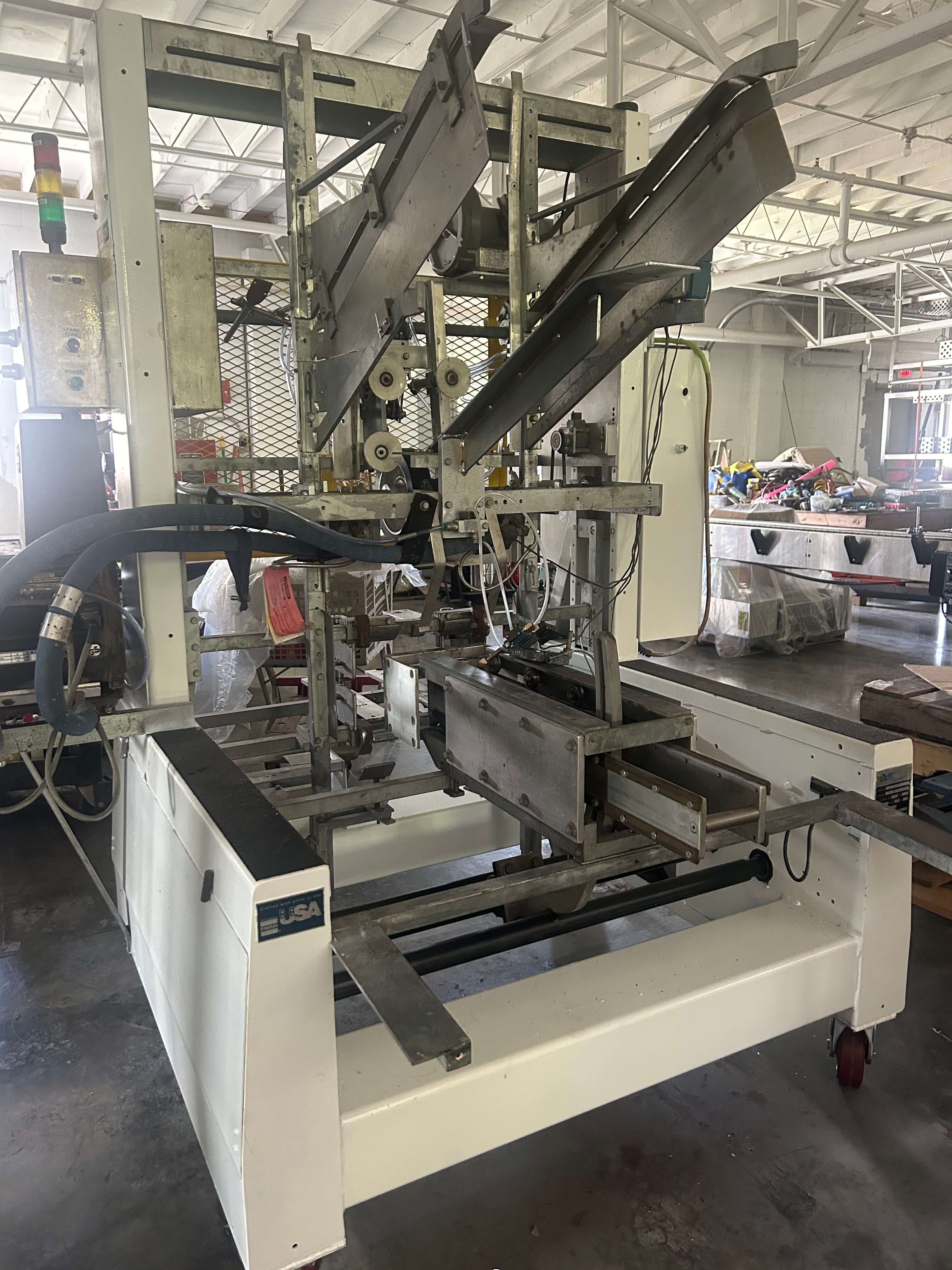 SWF TF400V Tray Former image 9