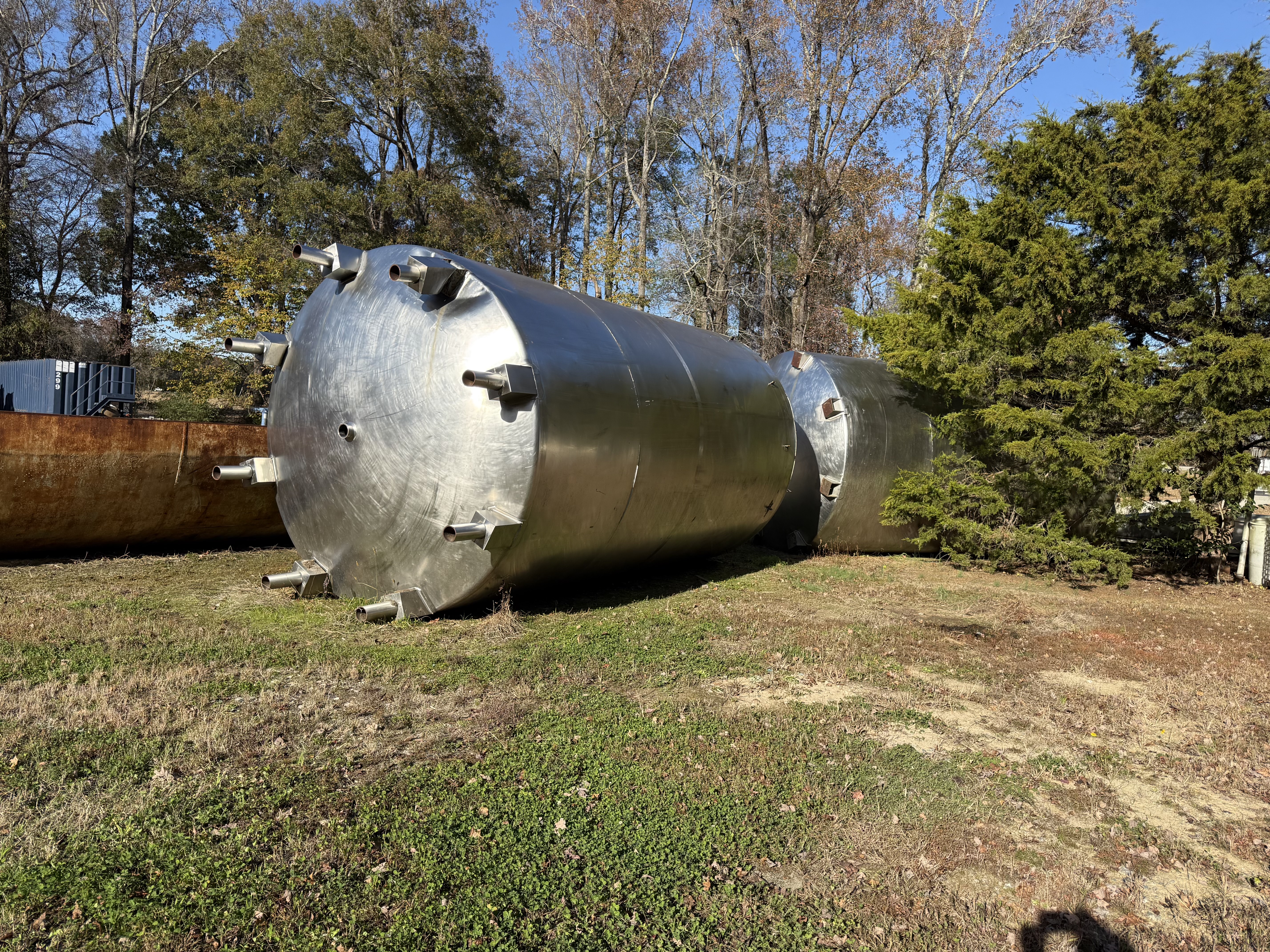 10000 Gallon Stainless Steel Storage Tank image 2