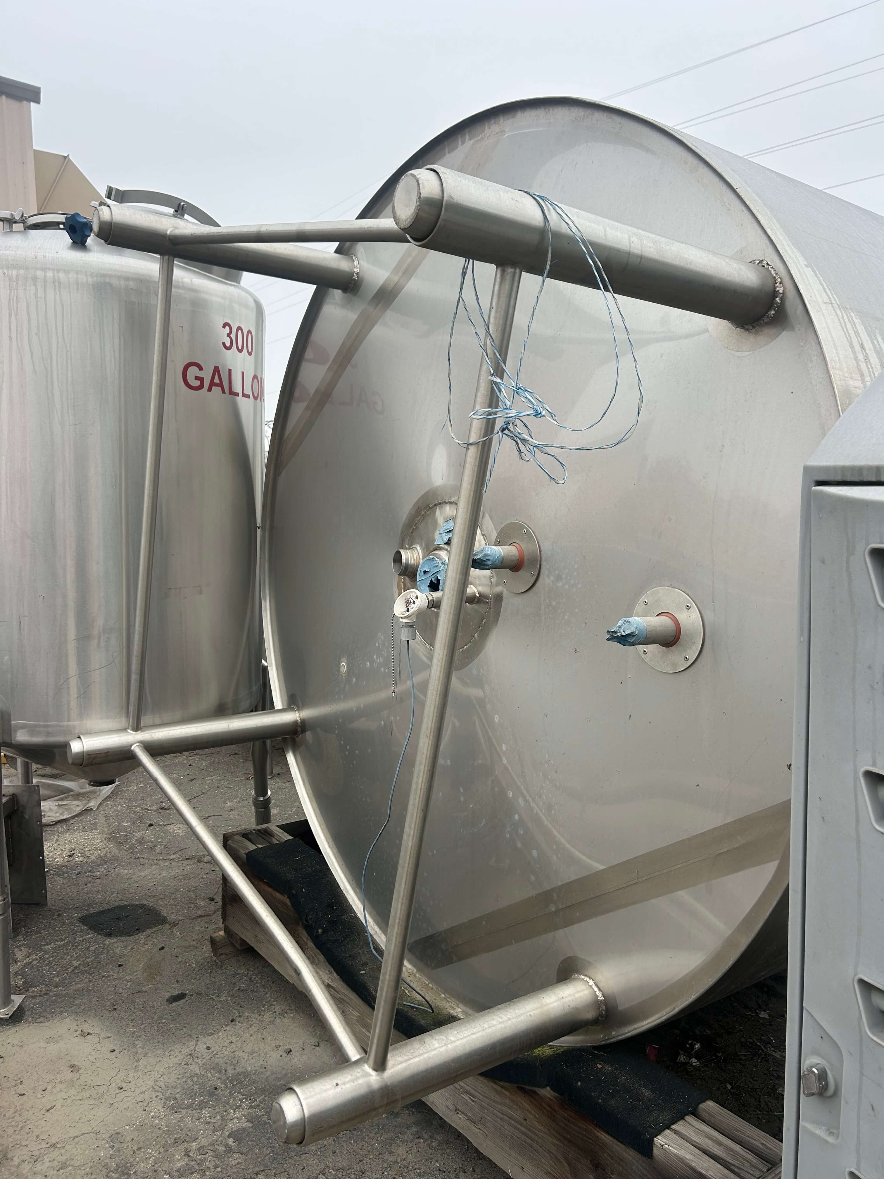 1200 Gallon Stainless Steel Tank image 2