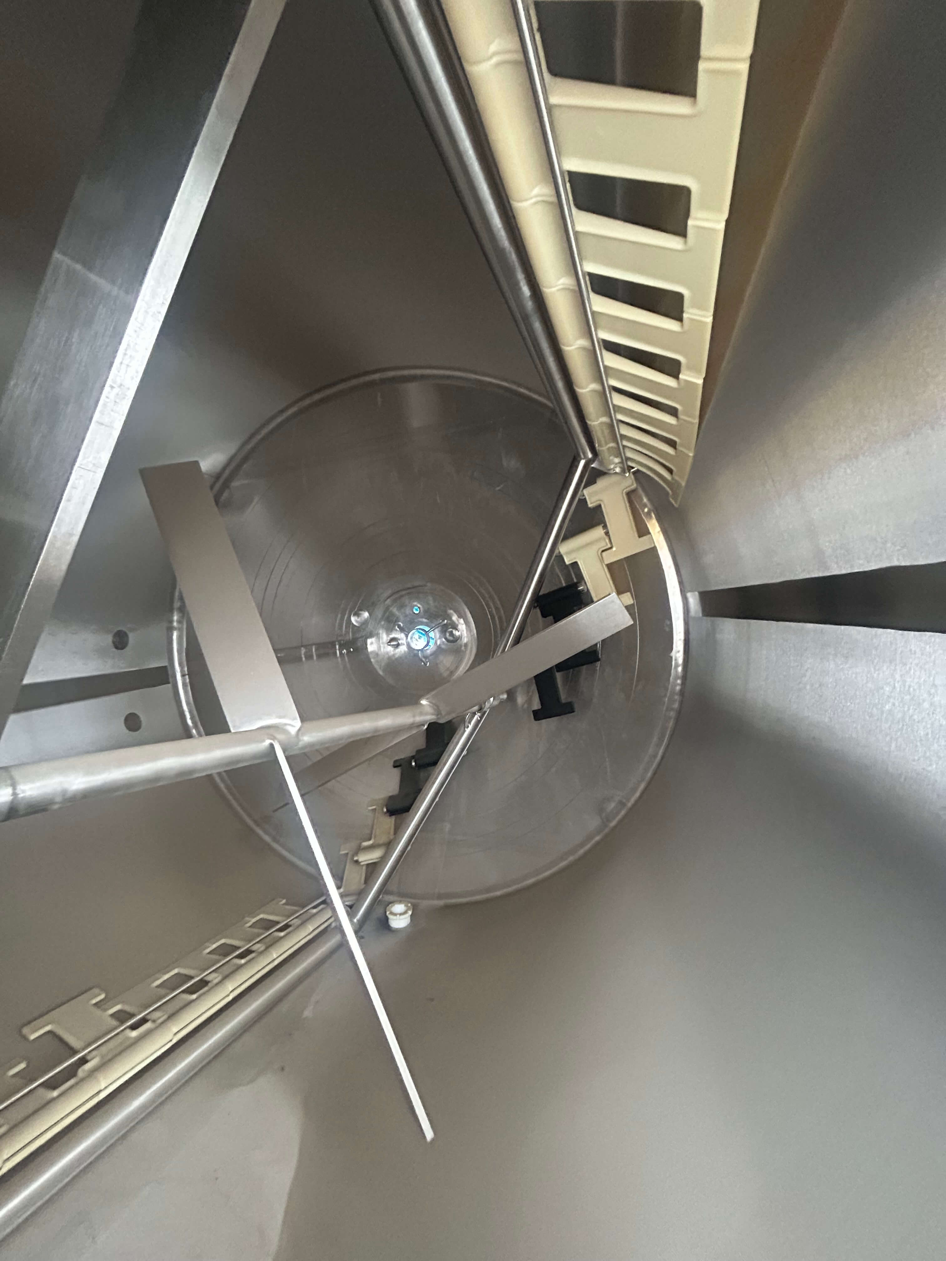 1200 Gallon Stainless Steel Tank image 4