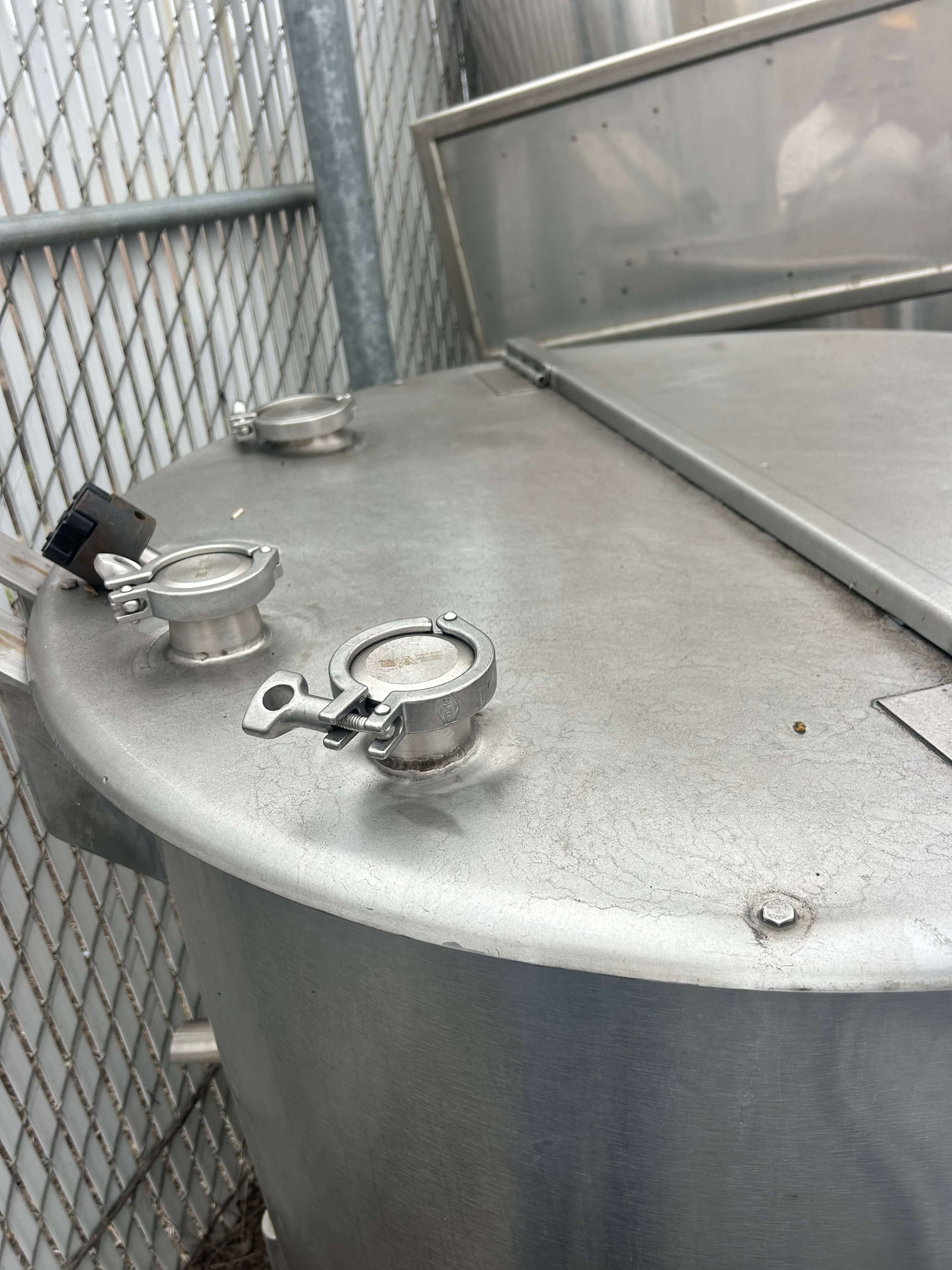 200 gal Stainless Steel Ingredient Tank image 2