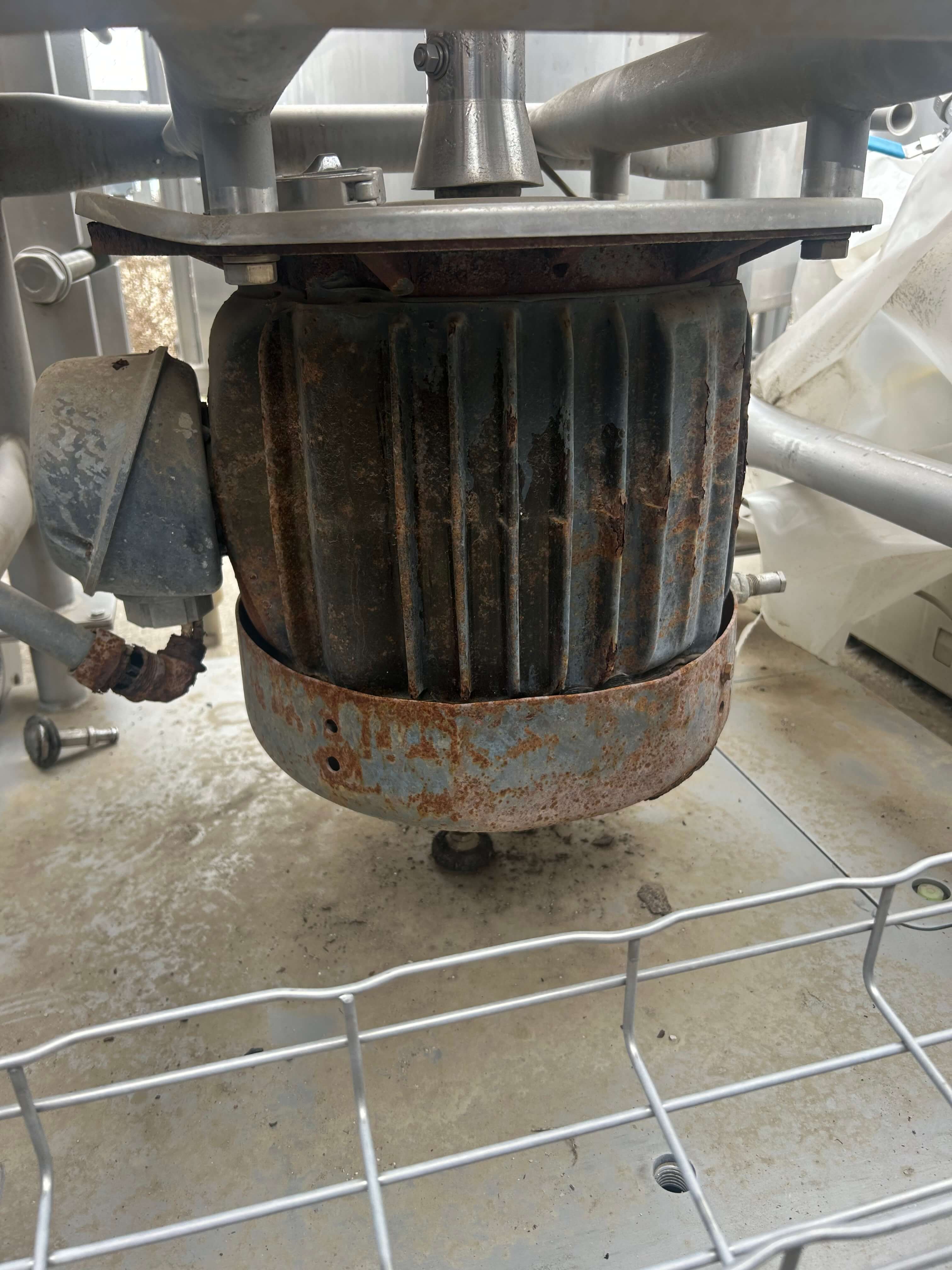 120 Gallon Liquifier image 5