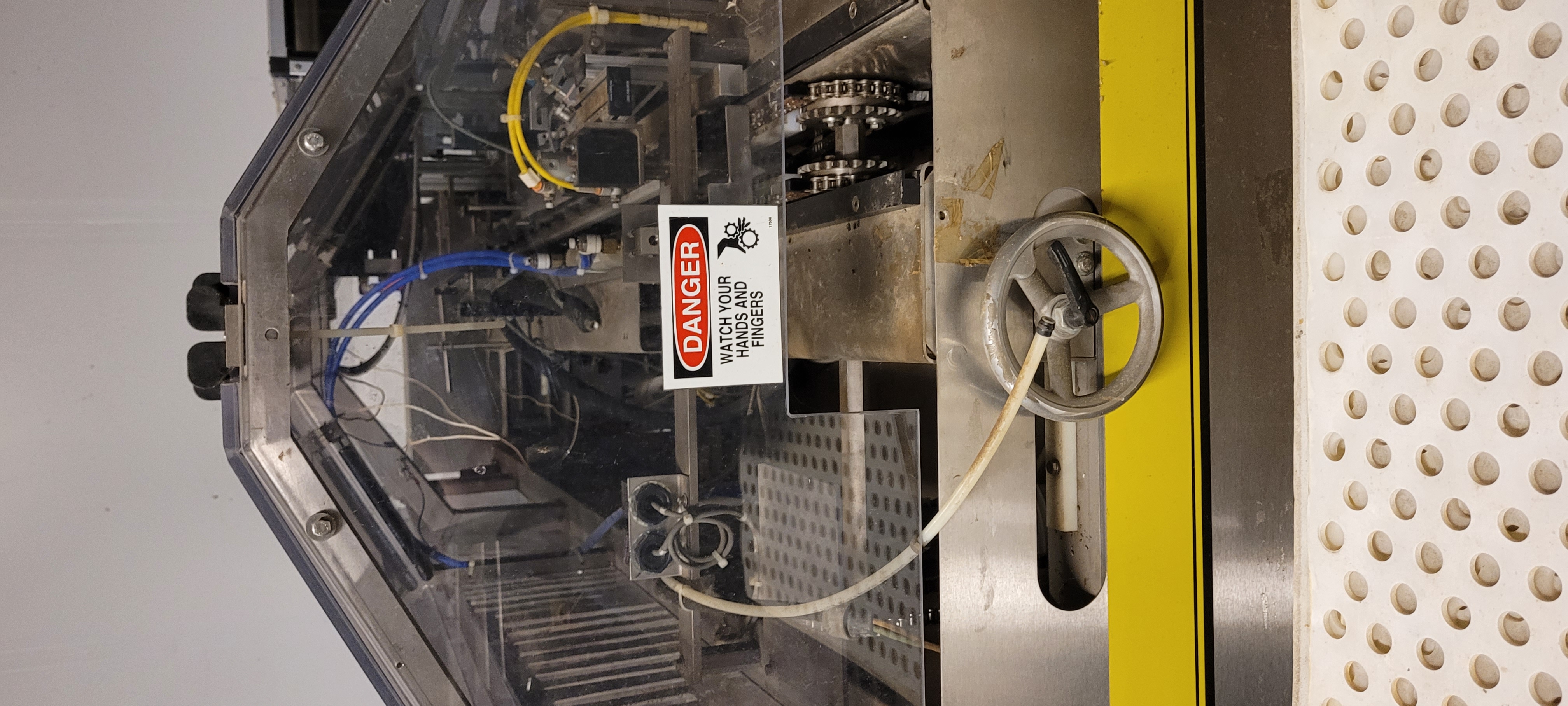 Econoseal Spartan 8263 Cartoner image 3