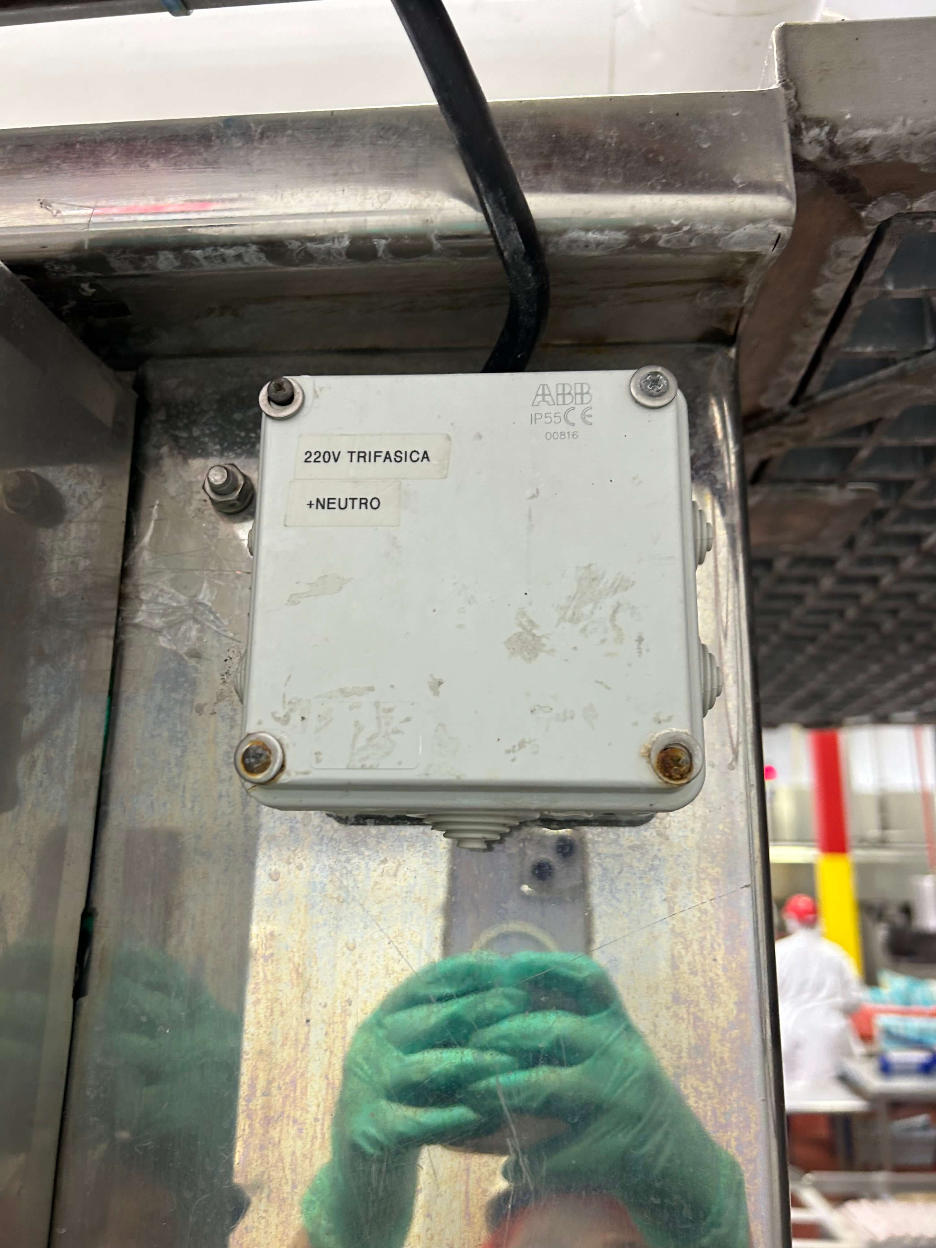 Vertical Form Fill Seal image 2