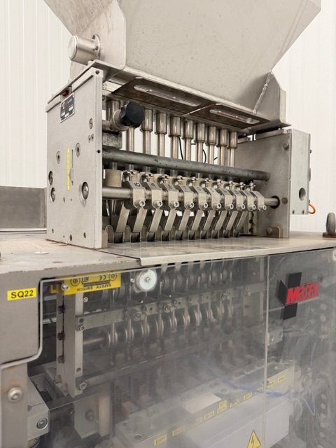 Viking Masek HBV-4A 10 Lane Volumetric Stick Pack Filler and Sealer image 2