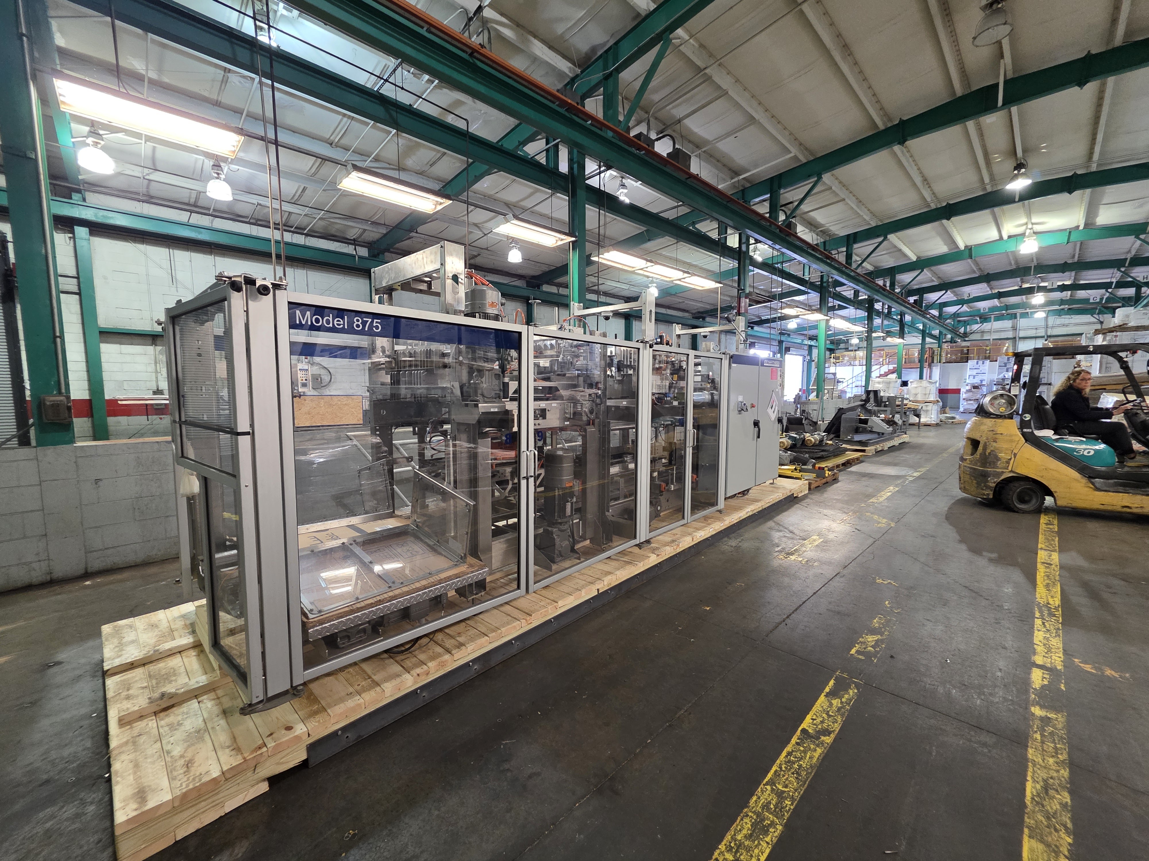 Hartness 875 AT Case Packer