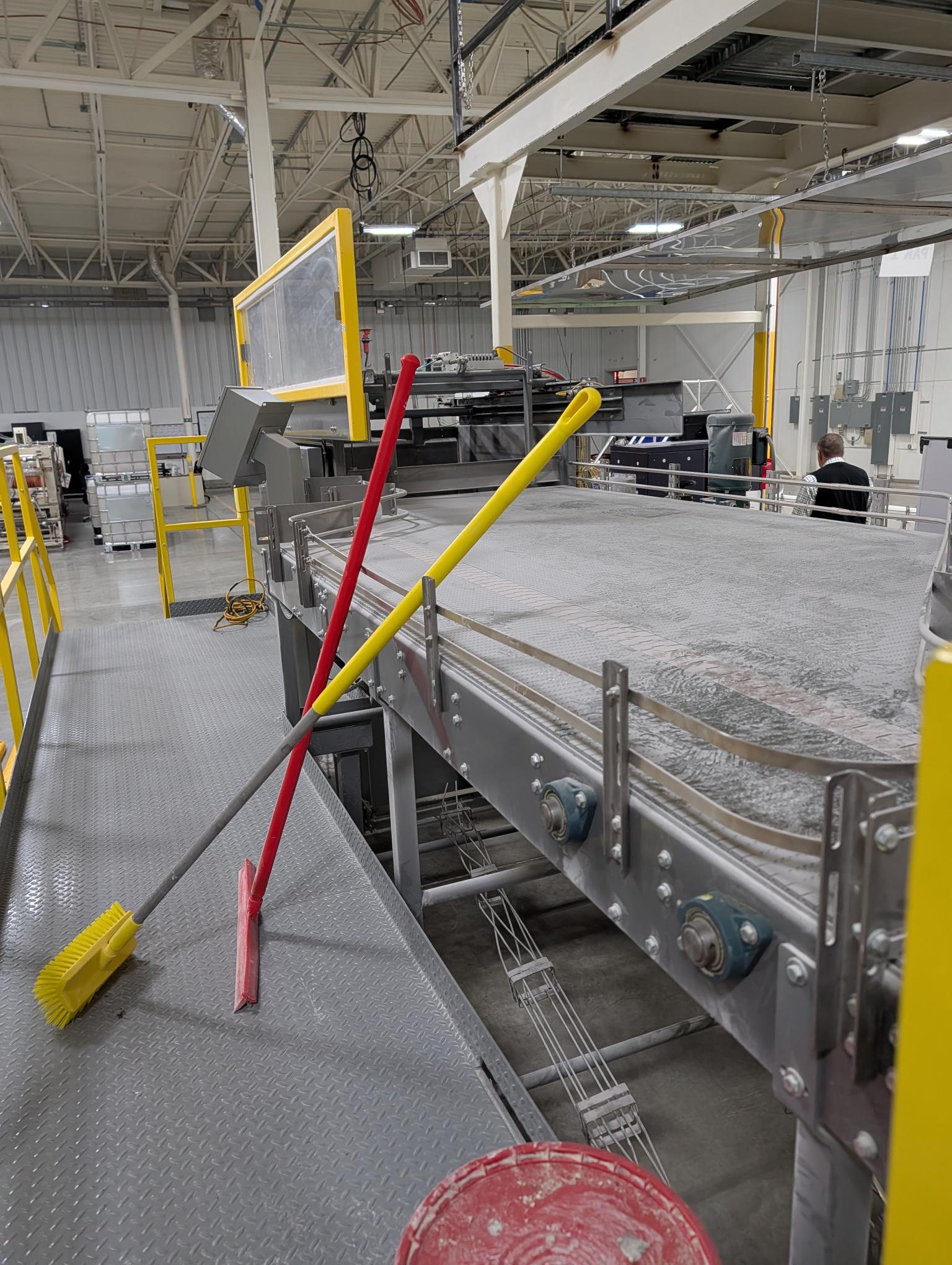 CHSC Depalletizer image 3