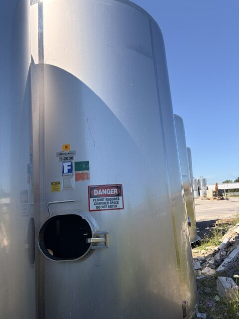 6000 Gallon Stainless Steel Mix Tank image 2