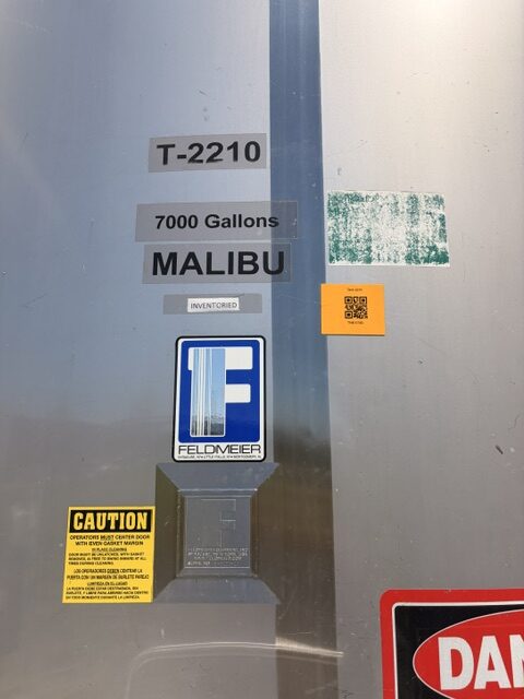 7000 Gallon Stainless Steel Mix Tank image 2