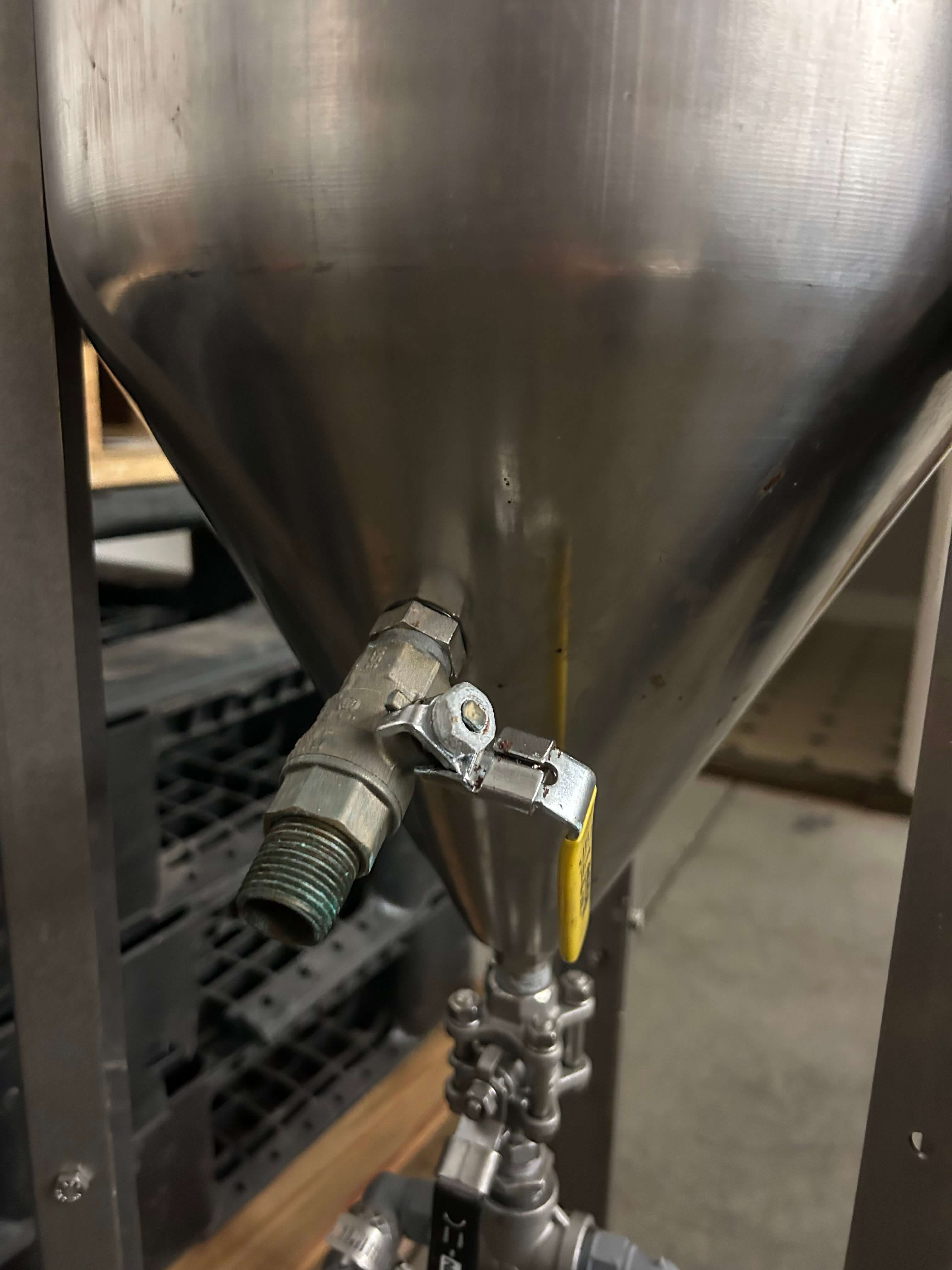 9 gallon Stainless Steel Tank image 3